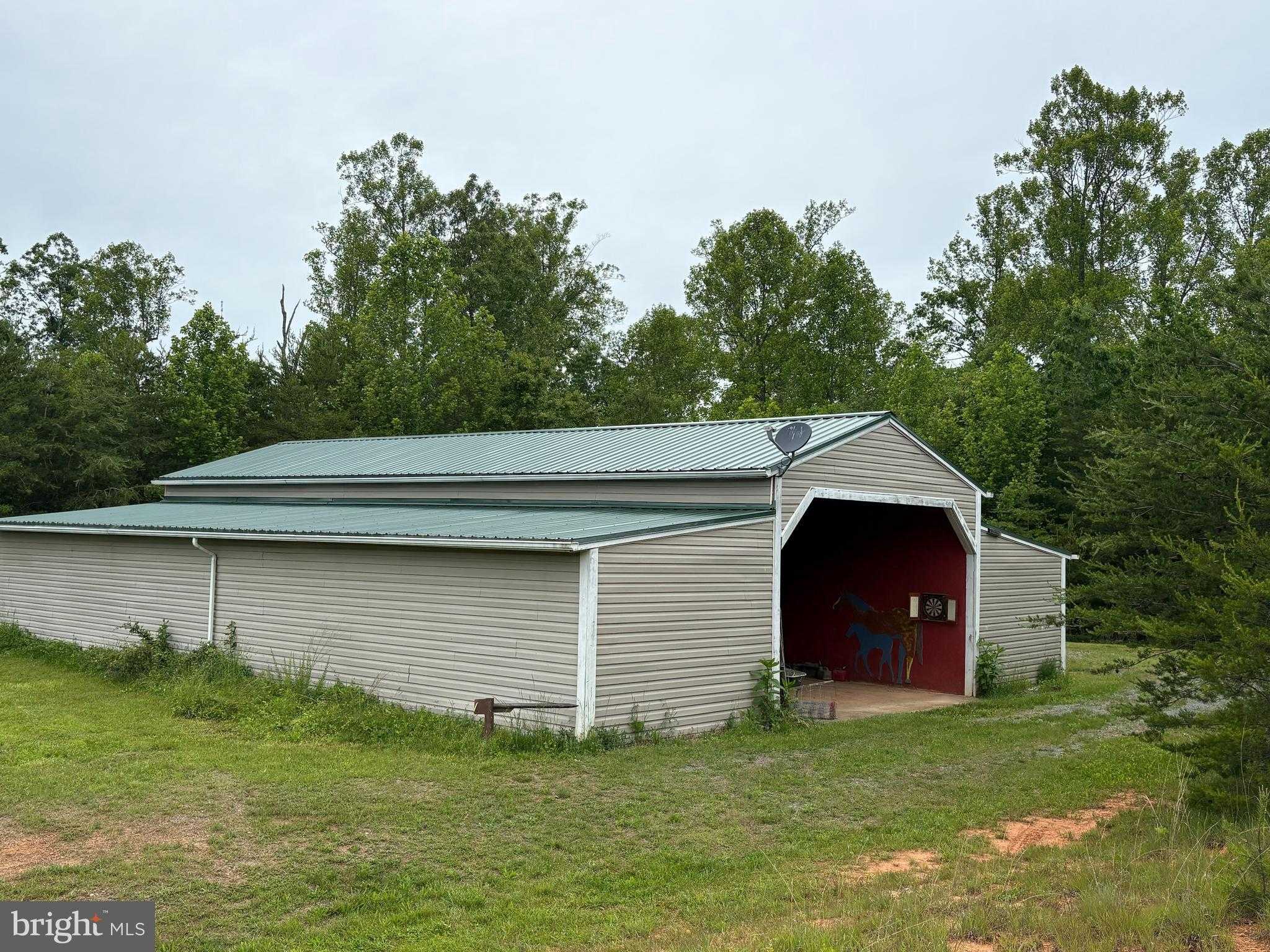 50 Elizabeth Ln photo 2