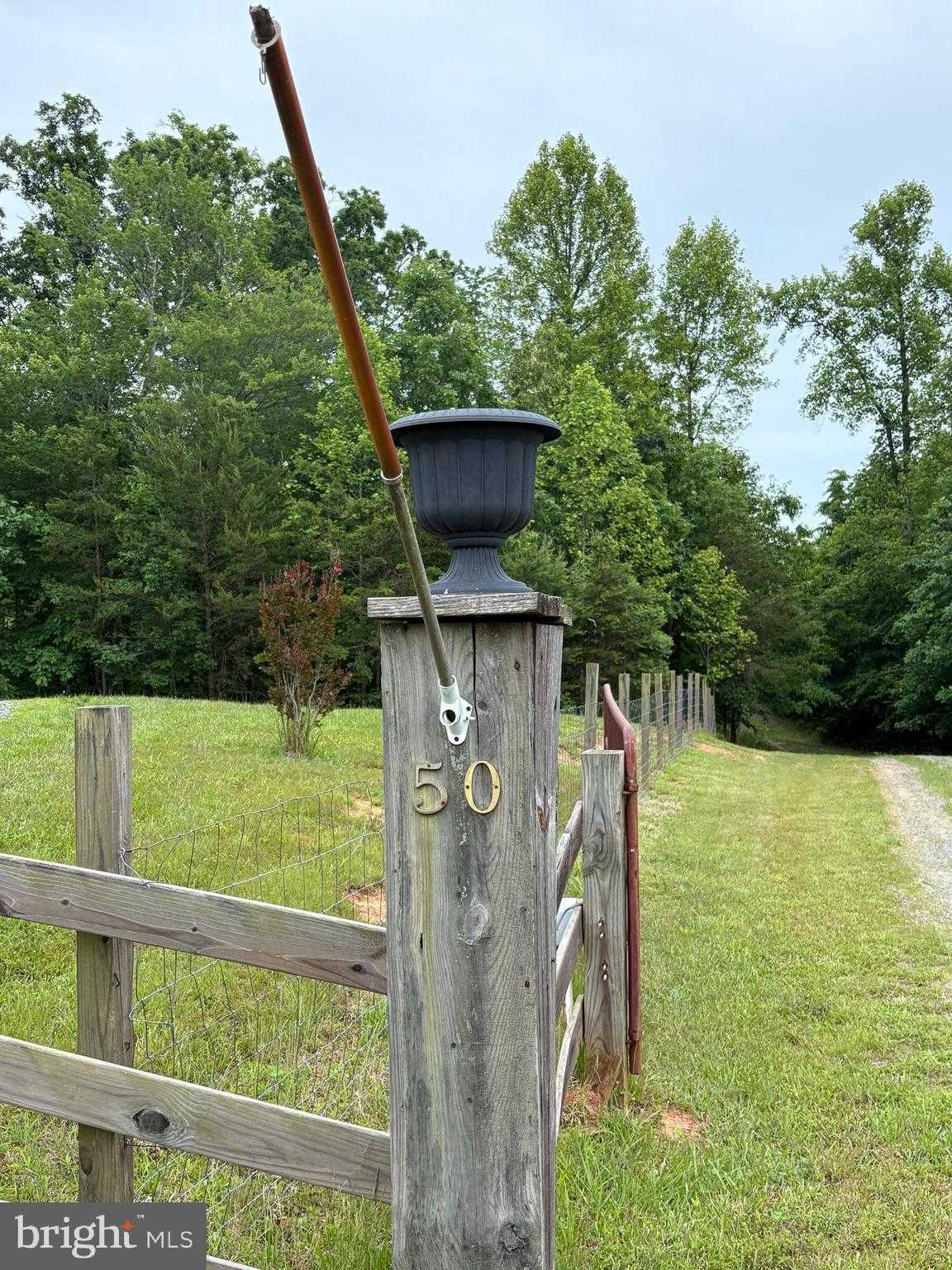 50 Elizabeth Ln photo 40