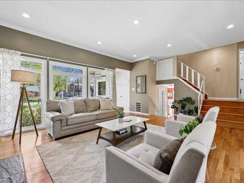 304 Twinbrook Pkwy photo 2