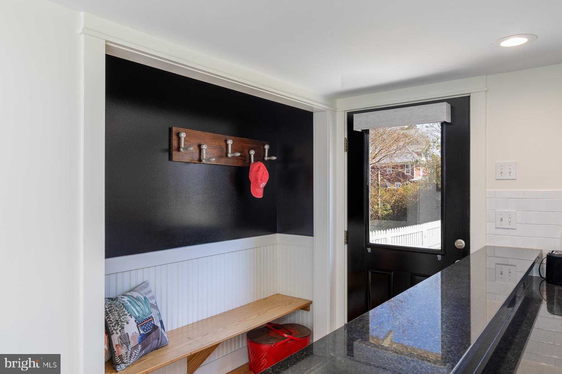 48 Steamboat Rd photo 3