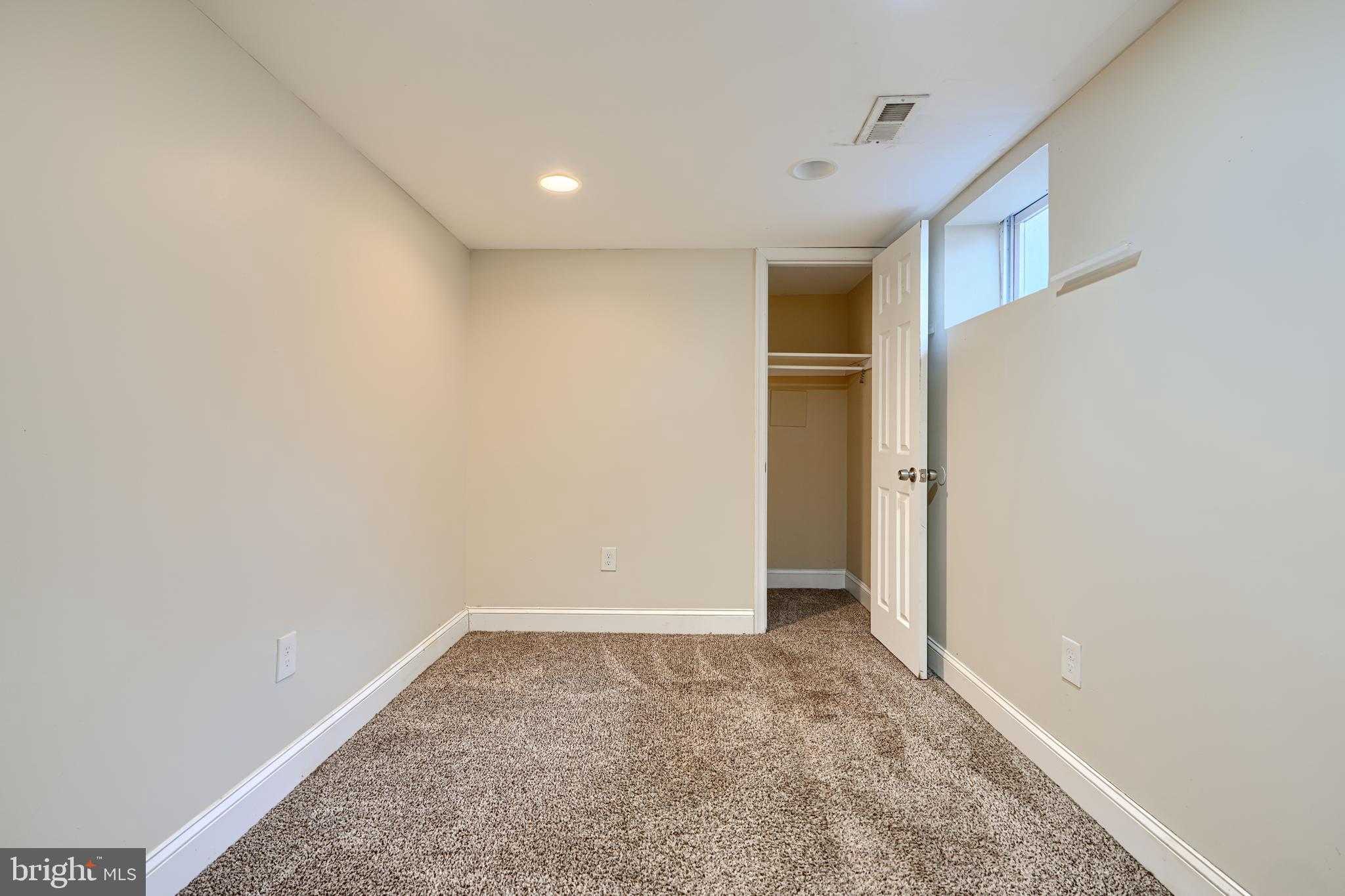 6110 Everall Ave photo 22