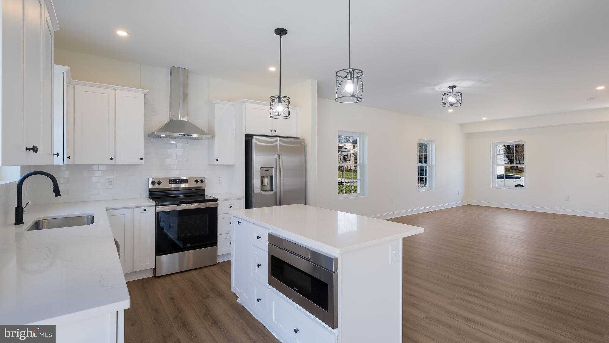 108 Patterson Rd photo 7