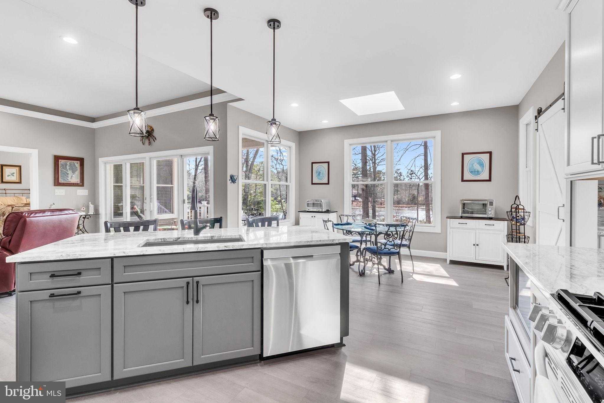 1366 Steamboat Ln photo 12