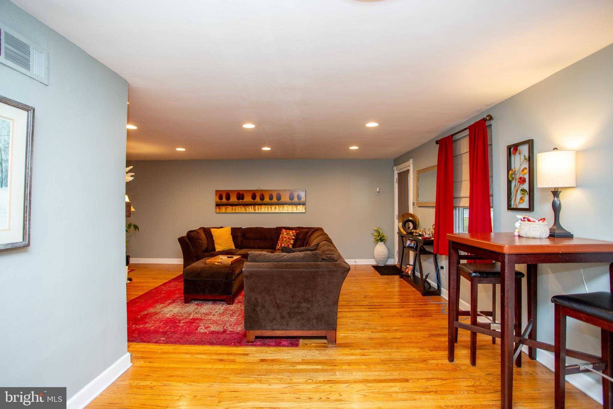 106 E Germantown Pike photo 41