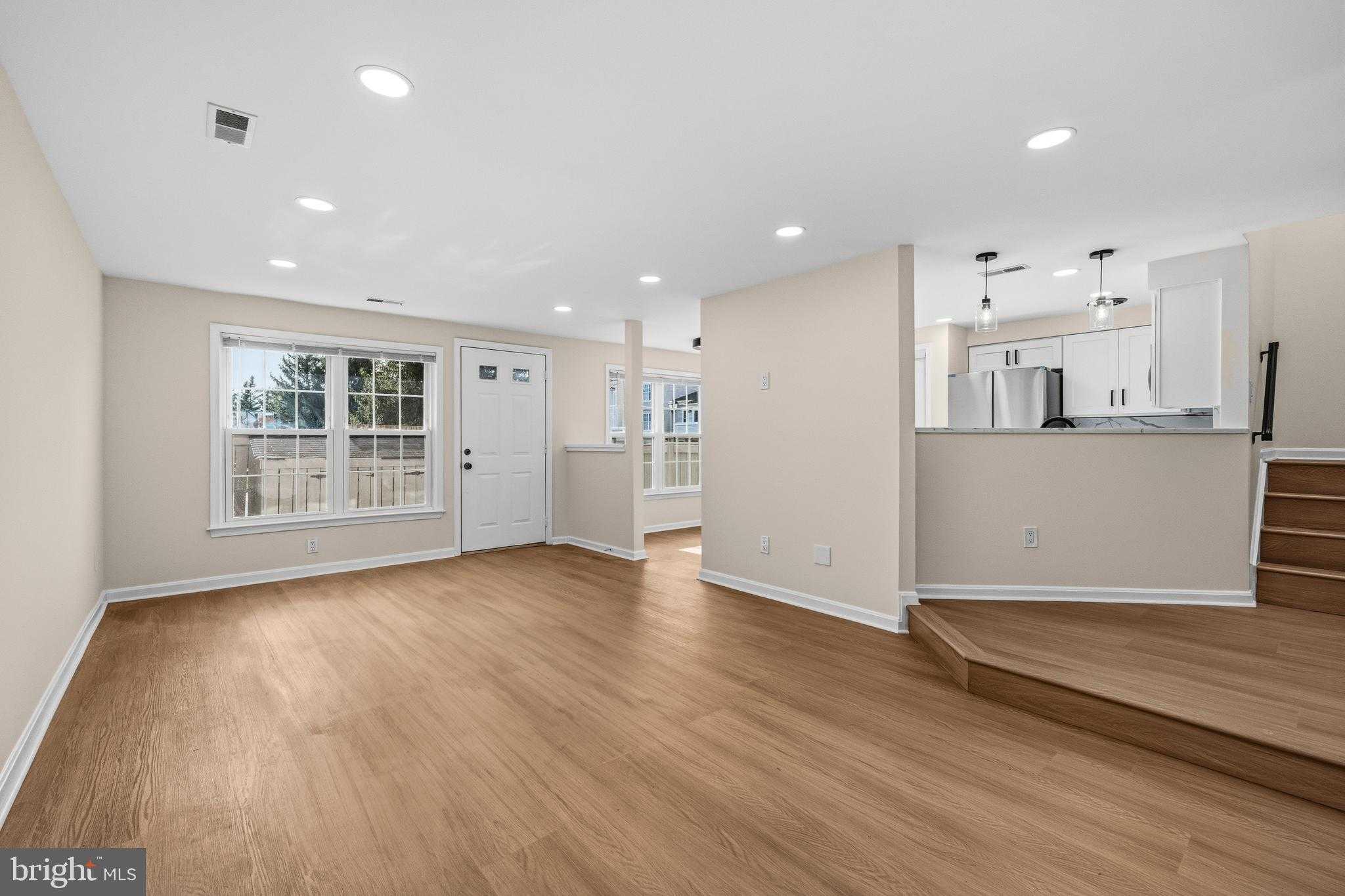 8810 Rustburg Cir photo 10