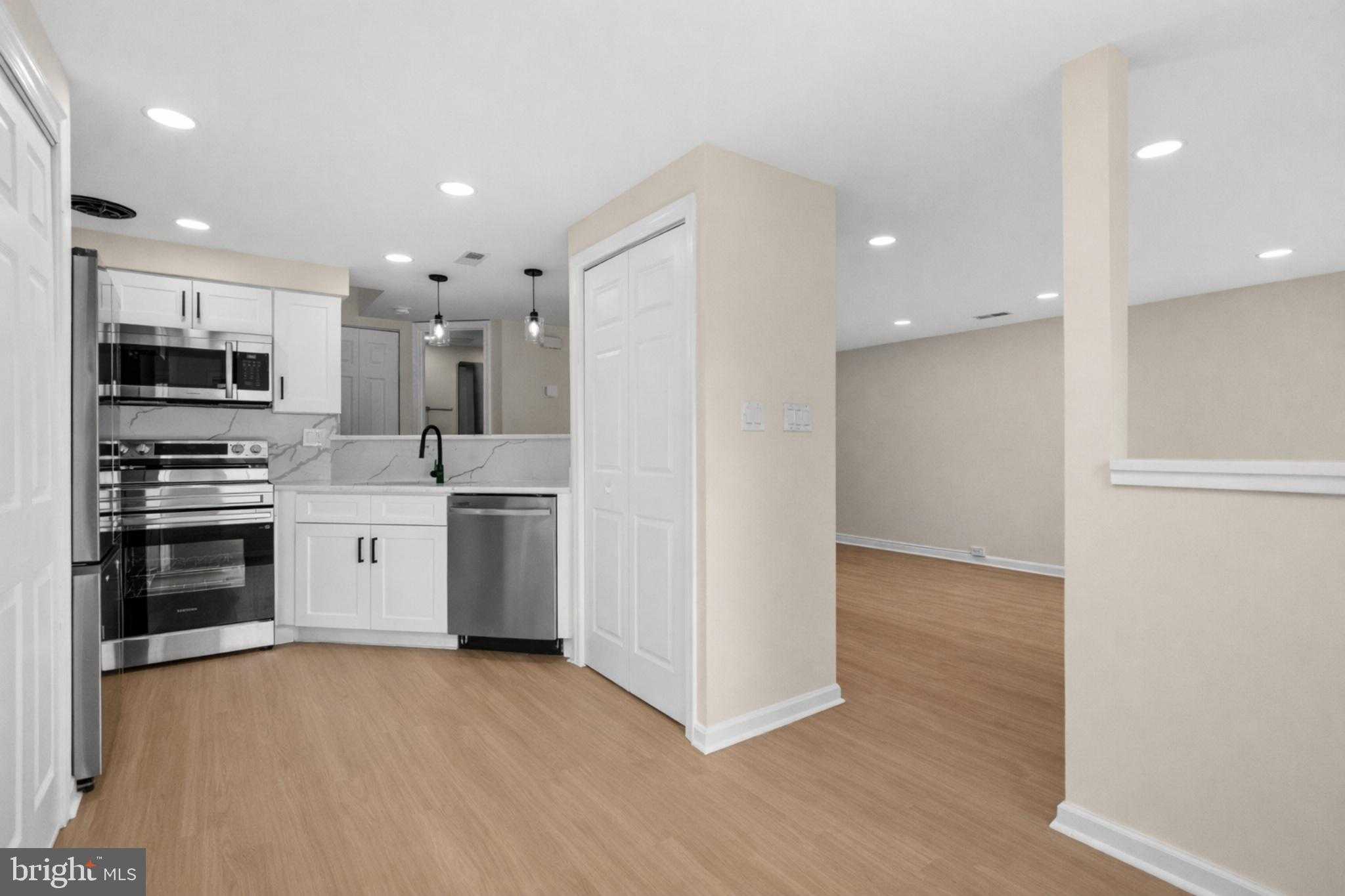 8810 Rustburg Cir photo 14