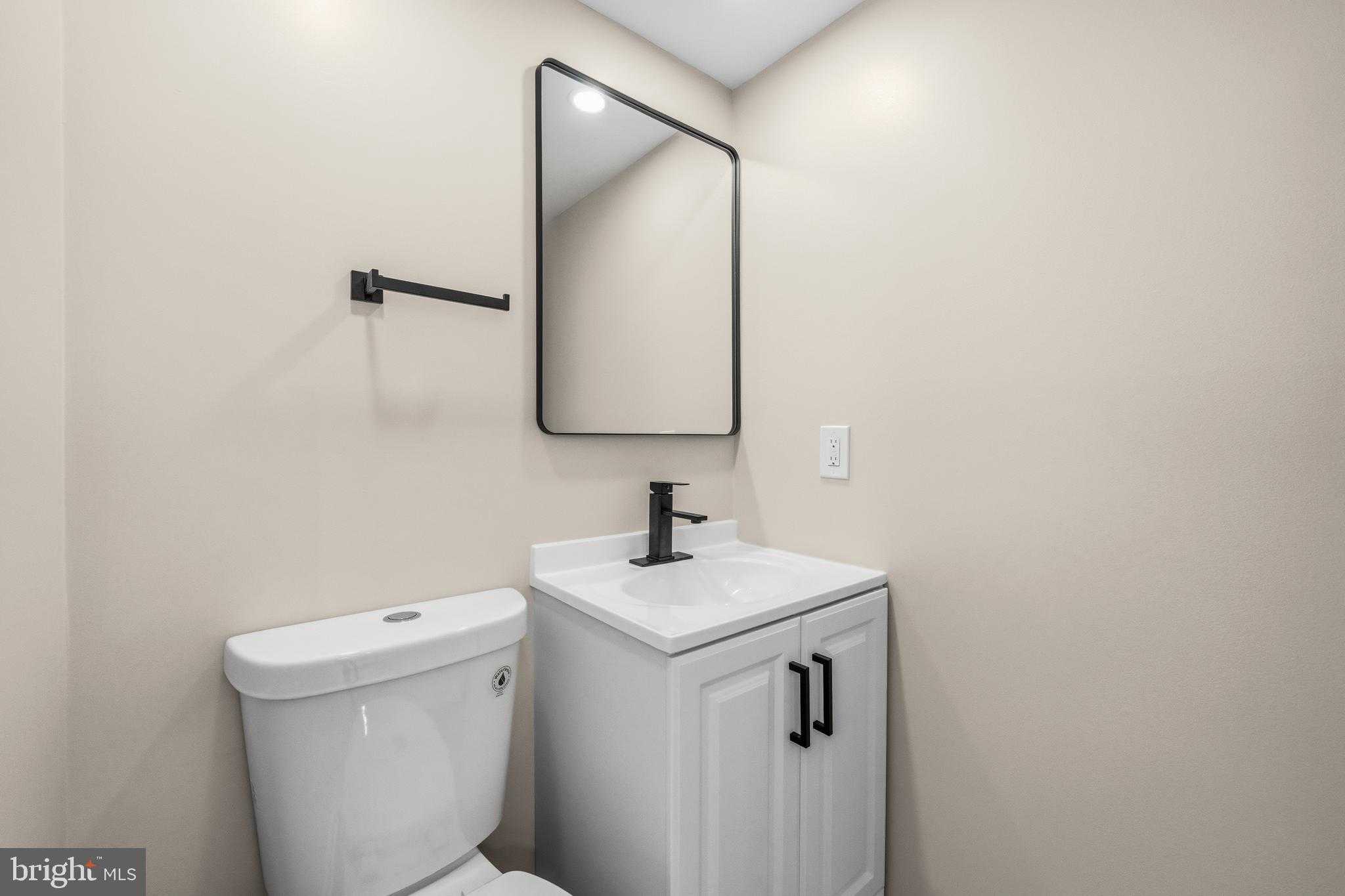 8810 Rustburg Cir photo 27