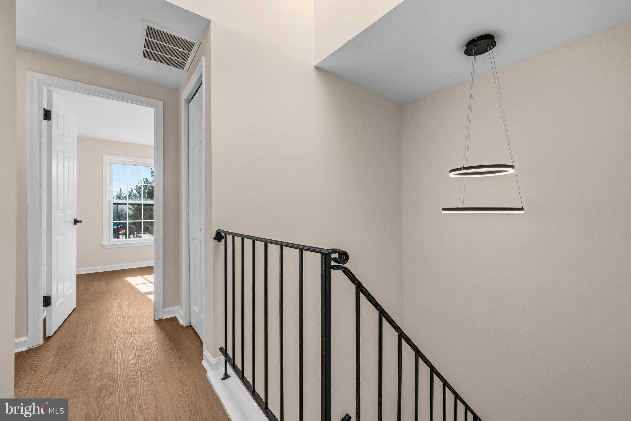 8810 Rustburg Cir photo 29