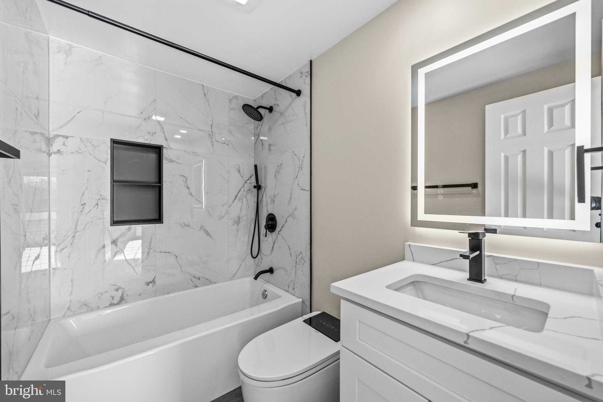 8810 Rustburg Cir photo 31