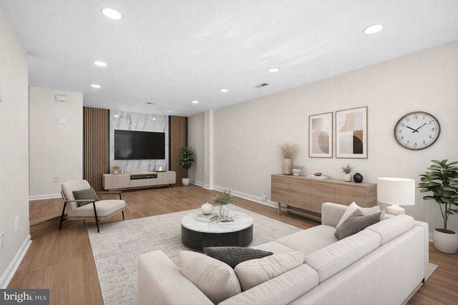 8810 Rustburg Cir photo 5