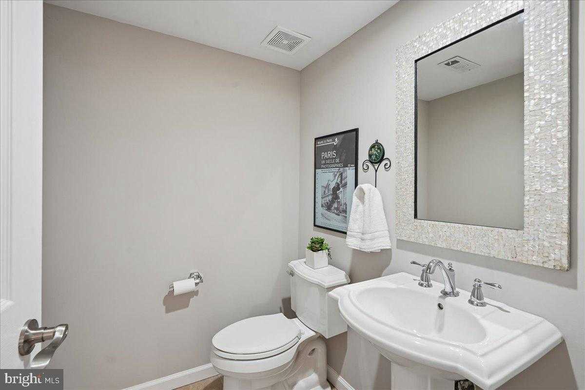 2018 Highboro Way photo 51