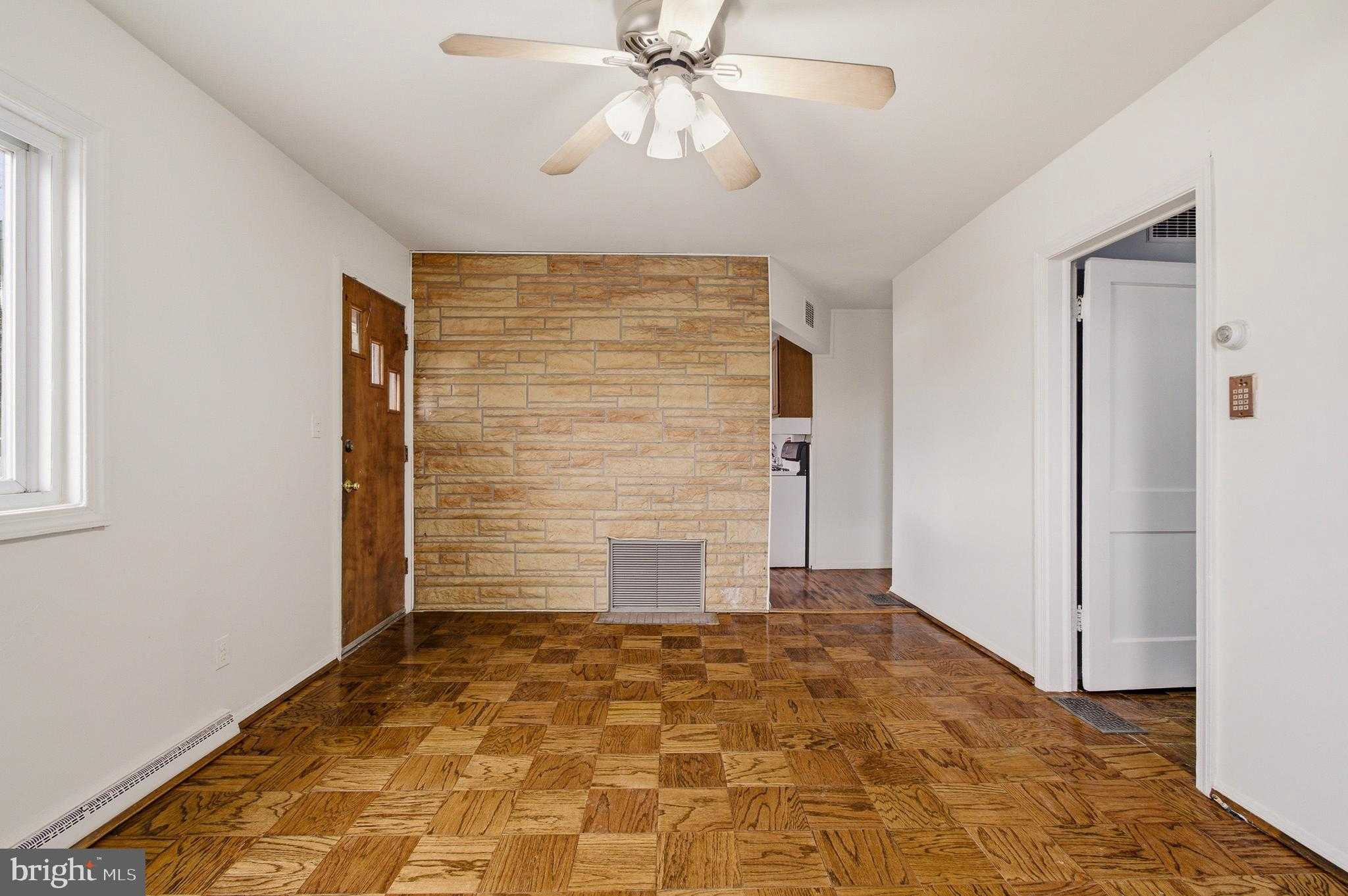 7726 Emerson Rd photo 10