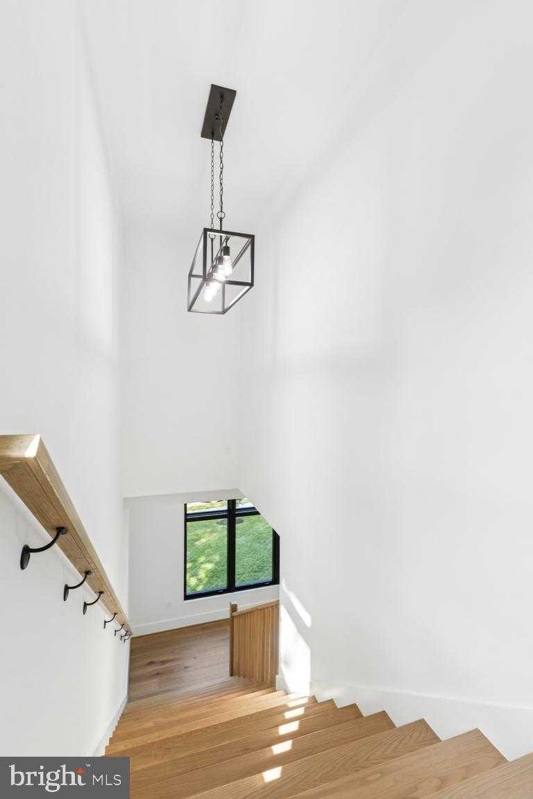 2919 Lawrence Dr photo 41