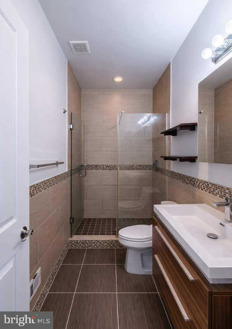 2549 Grays Ferry Ave # A photo 12