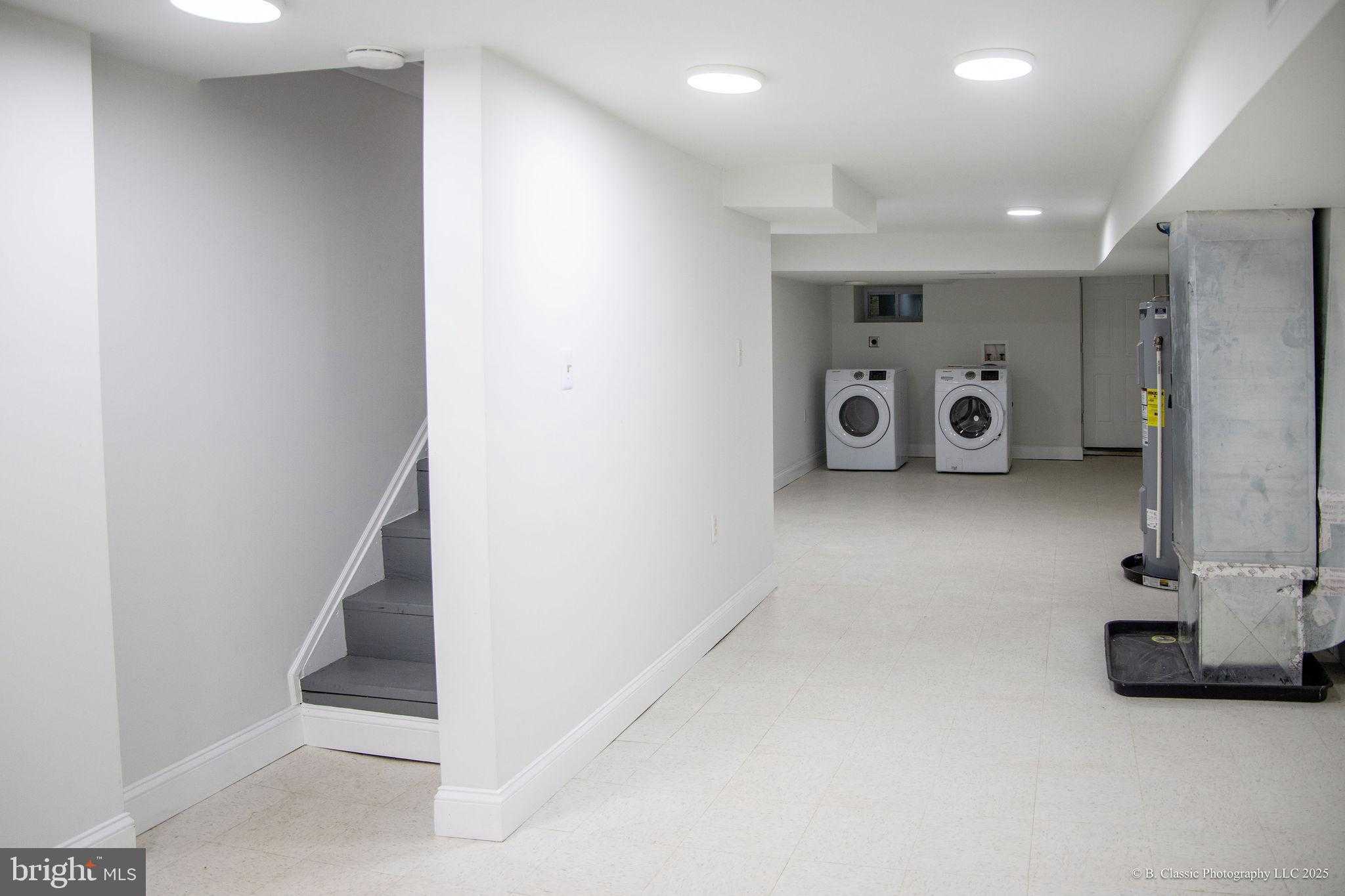 3035 W Belvedere Ave photo 16