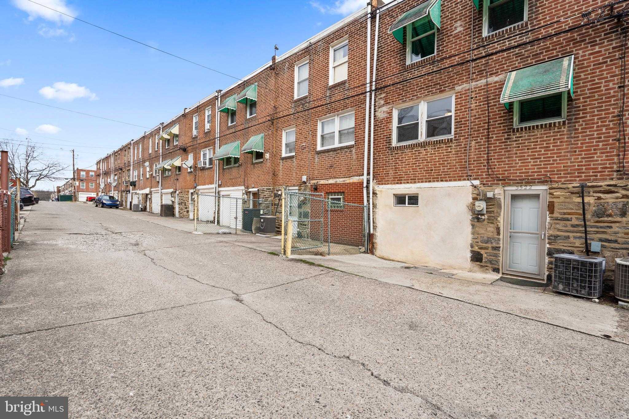 3522 Meridian St photo 18