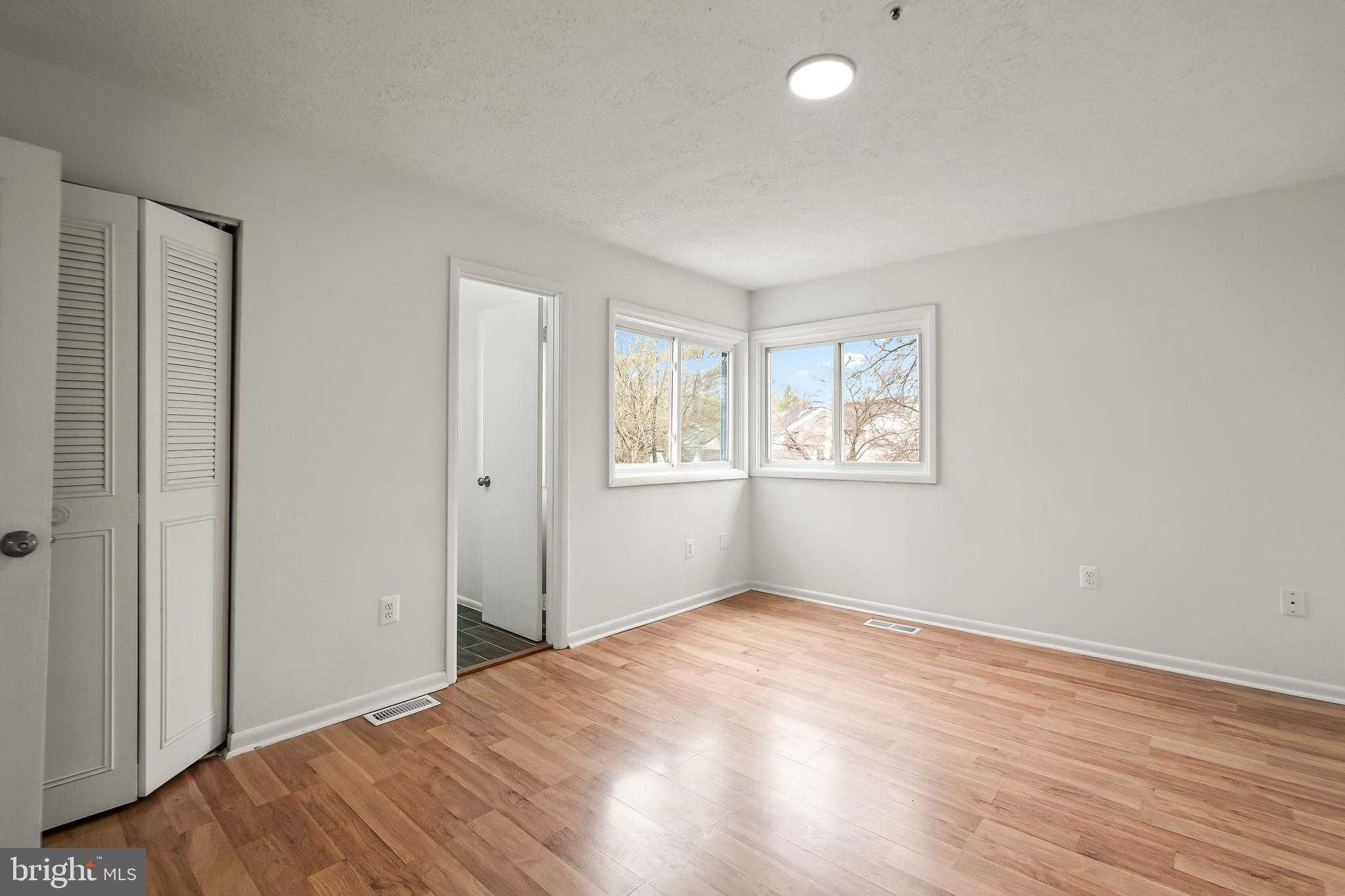 4930 Wealding Way photo 24