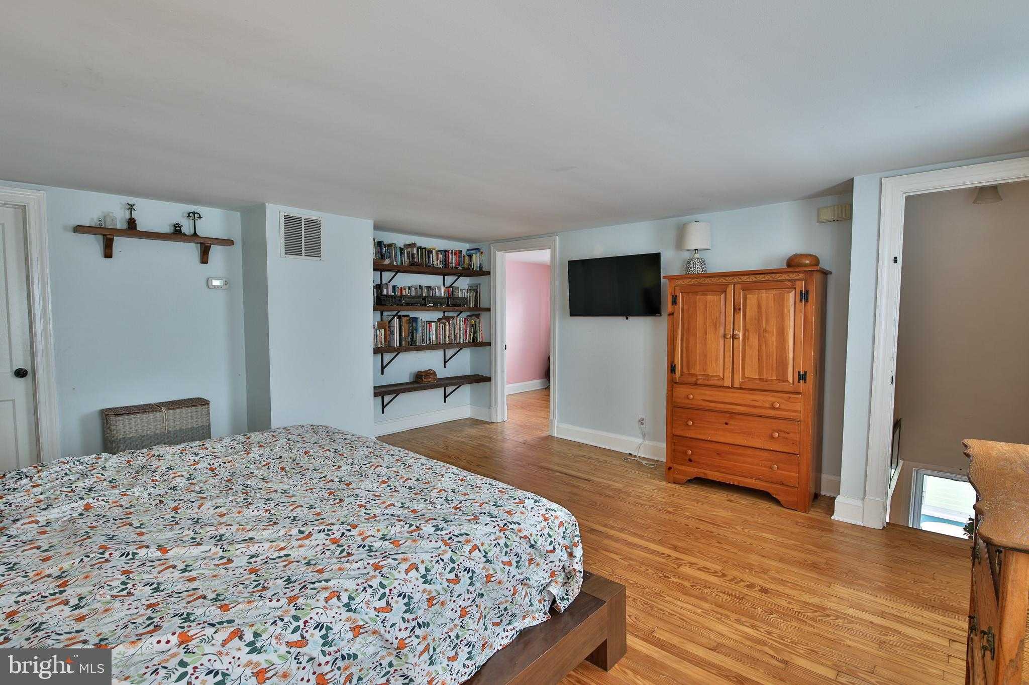 408 N Hammonds Ferry Rd photo 25