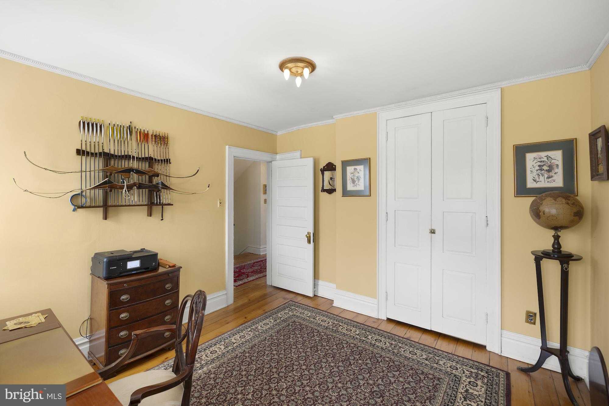 125 W Broadway photo 30