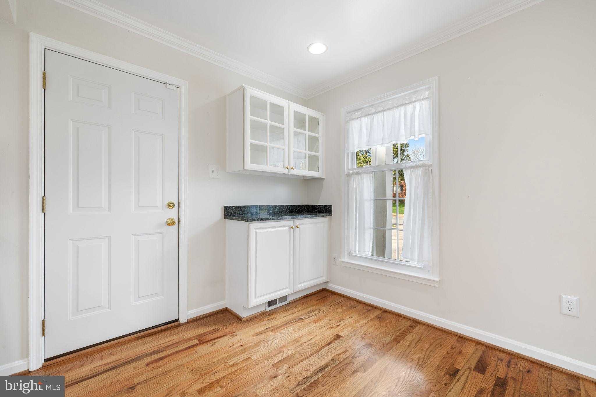 4500 Wakefield Dr photo 9