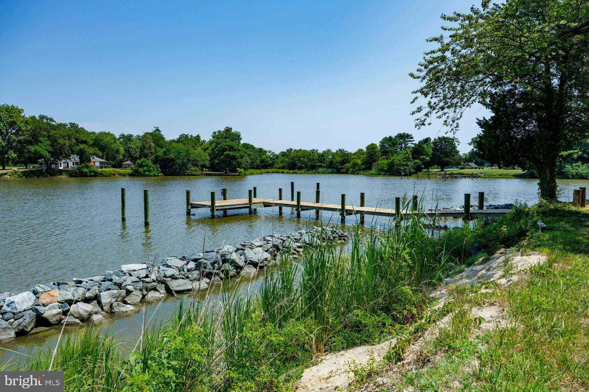 2208 Horns Point Rd photo 15