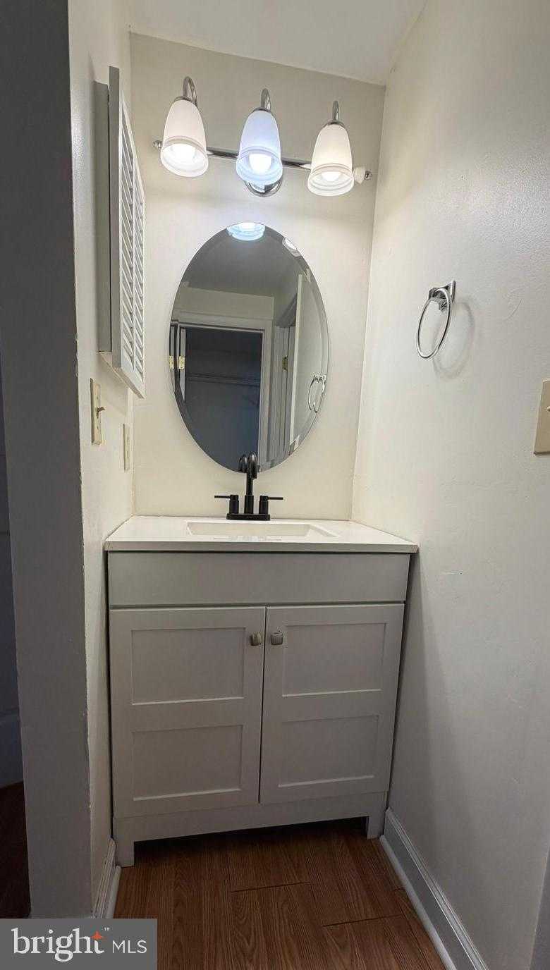 18120 Chalet Dr # 11-204 photo 27