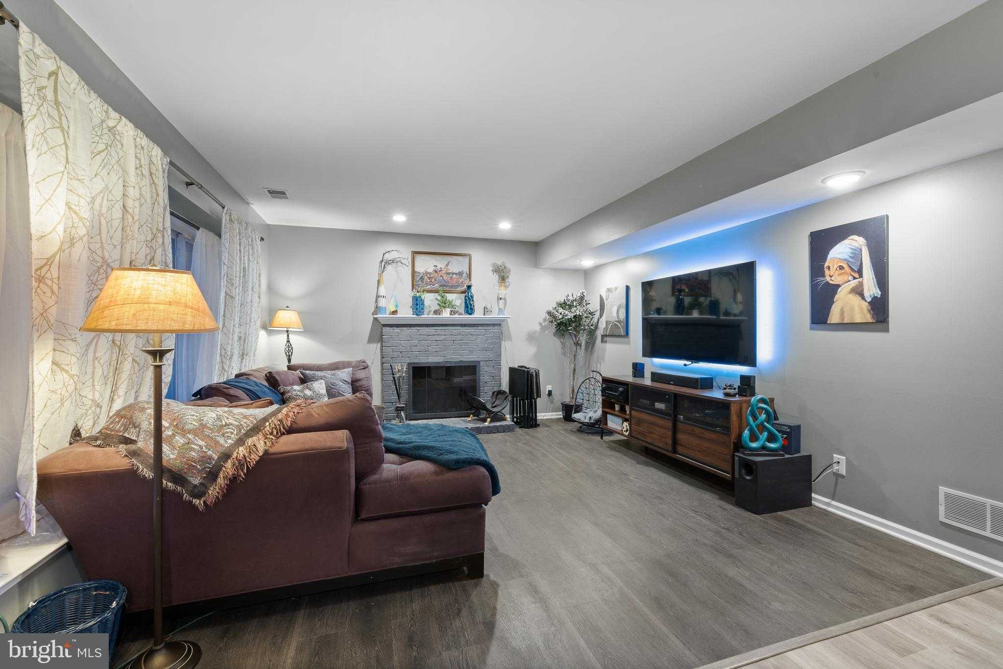 104 Sacramento Dr photo 16