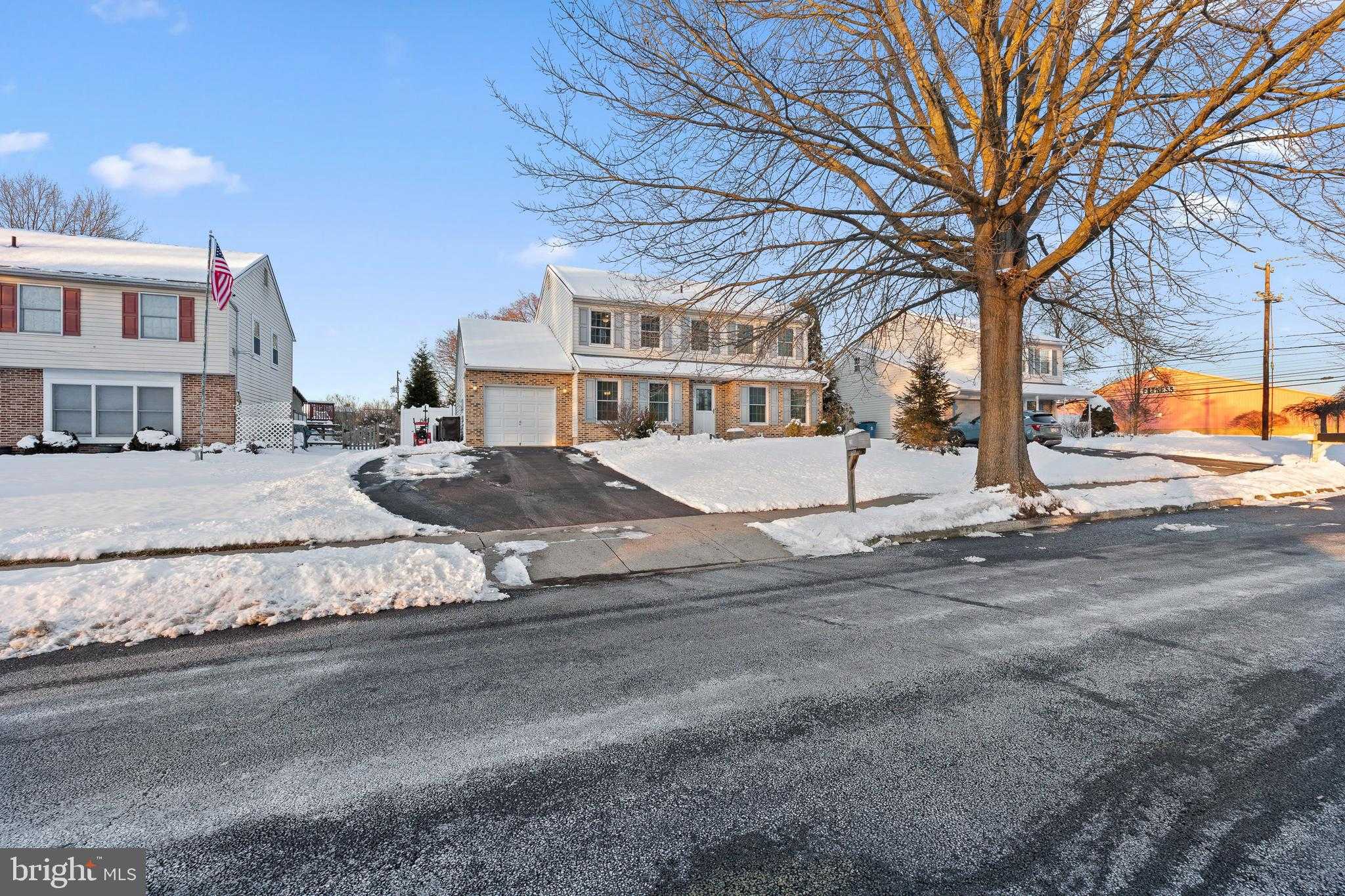 104 Sacramento Dr photo 4