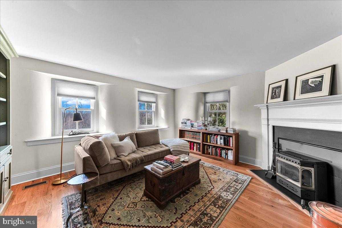 2563 Veronica Dr photo 42