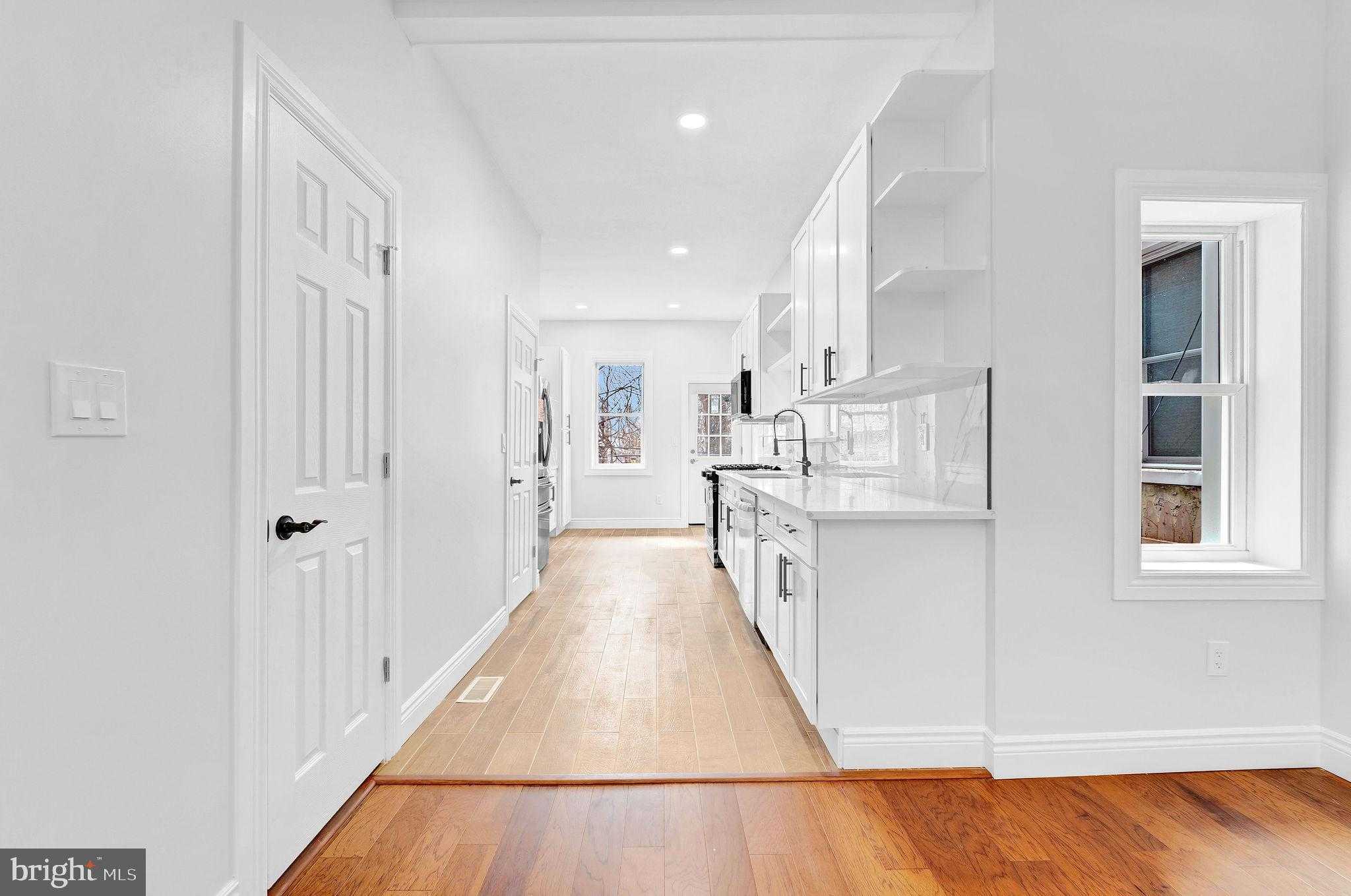 5510 W Thompson St photo 7