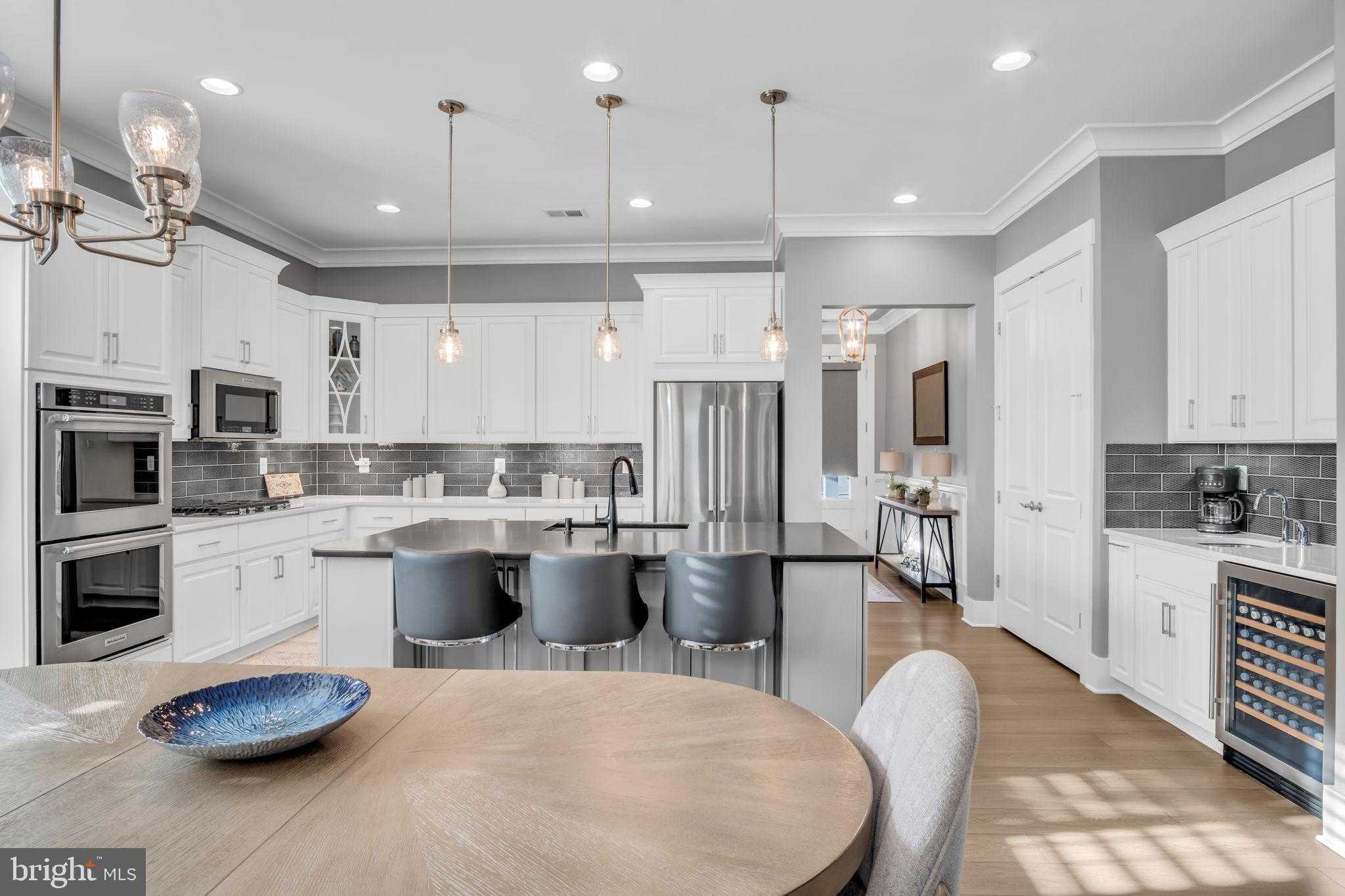 182 Rustic Wood Dr photo 5