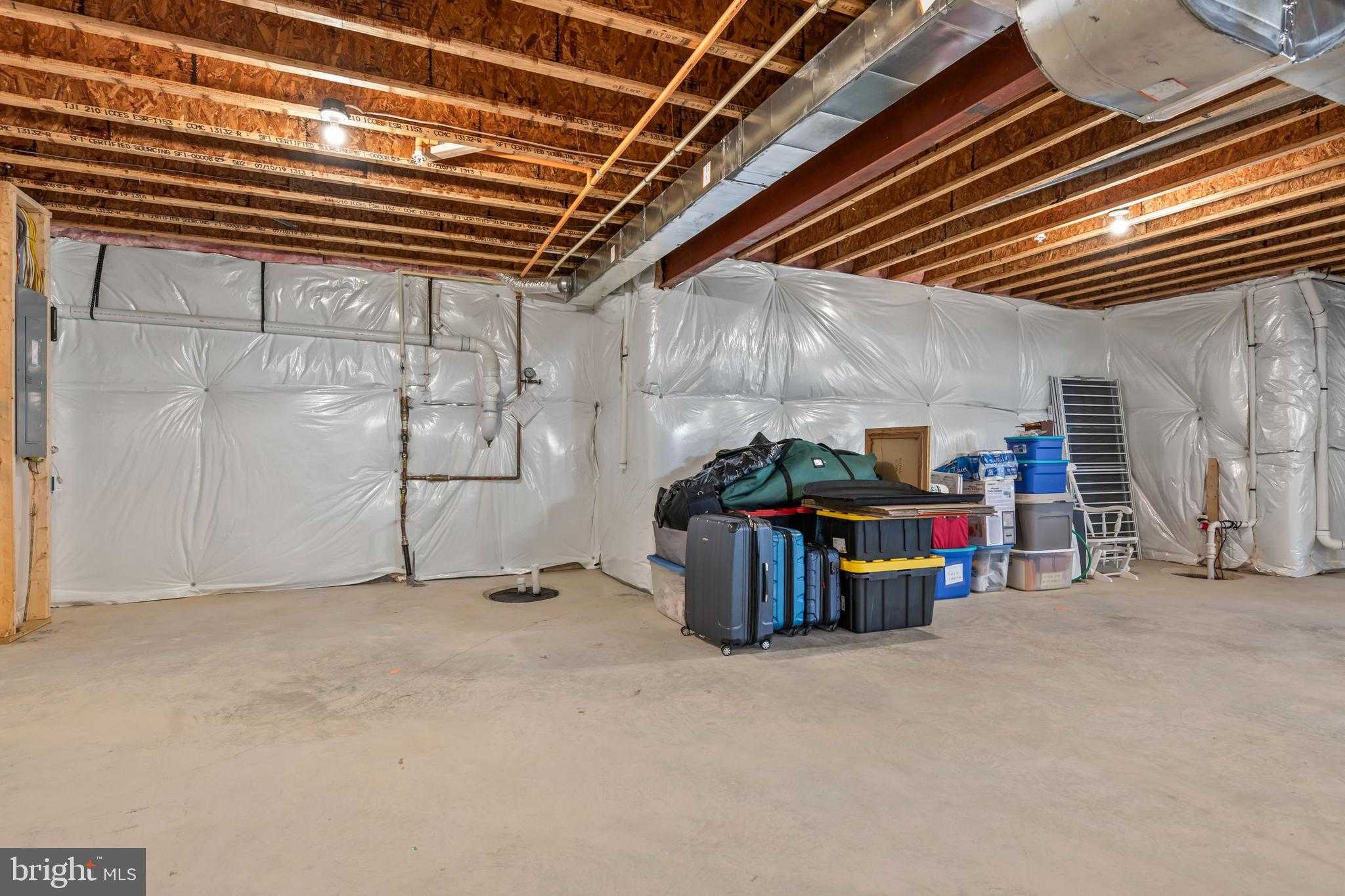 712 Riverside Dr photo 79