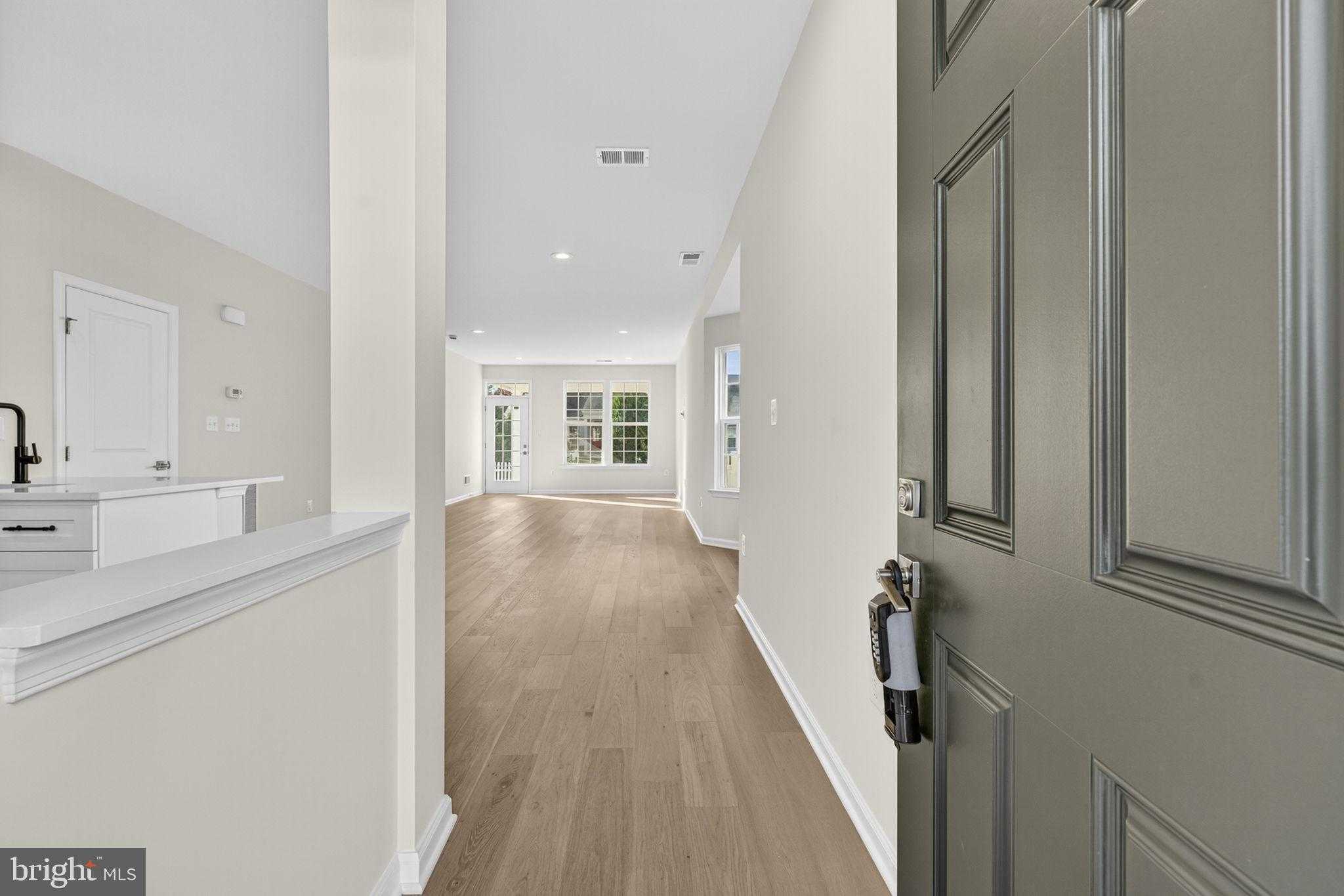 5806 Spring Arbor Ln photo 8