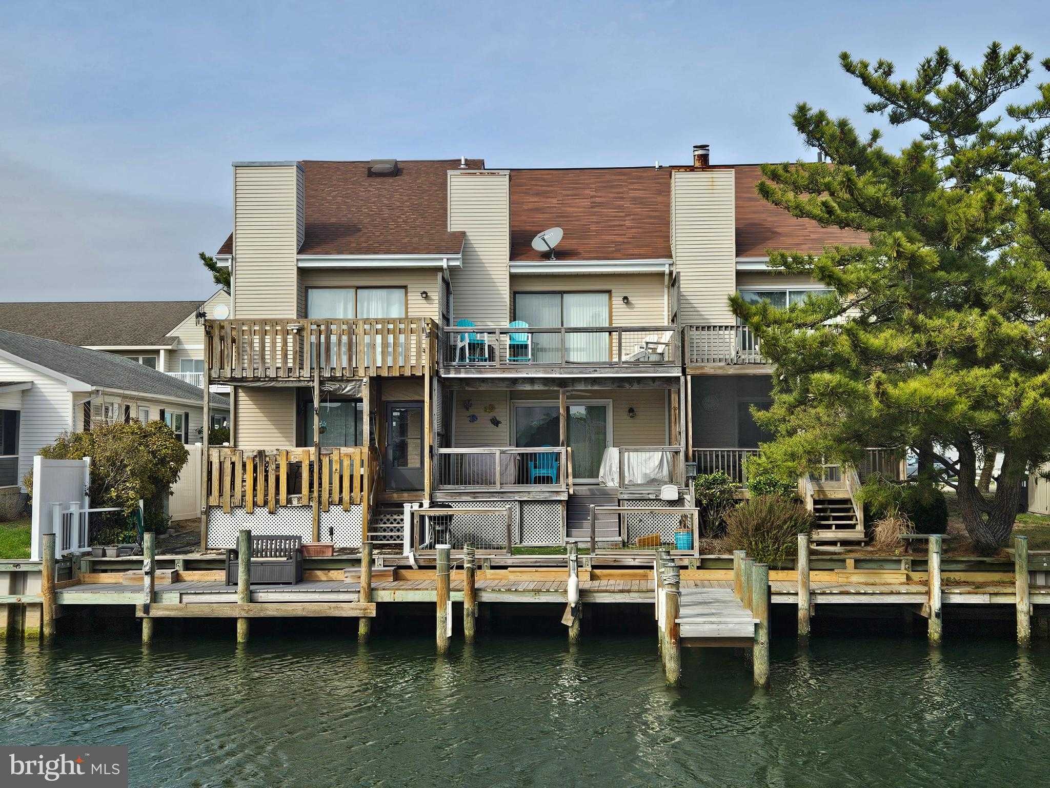 613 94th St # C photo 3