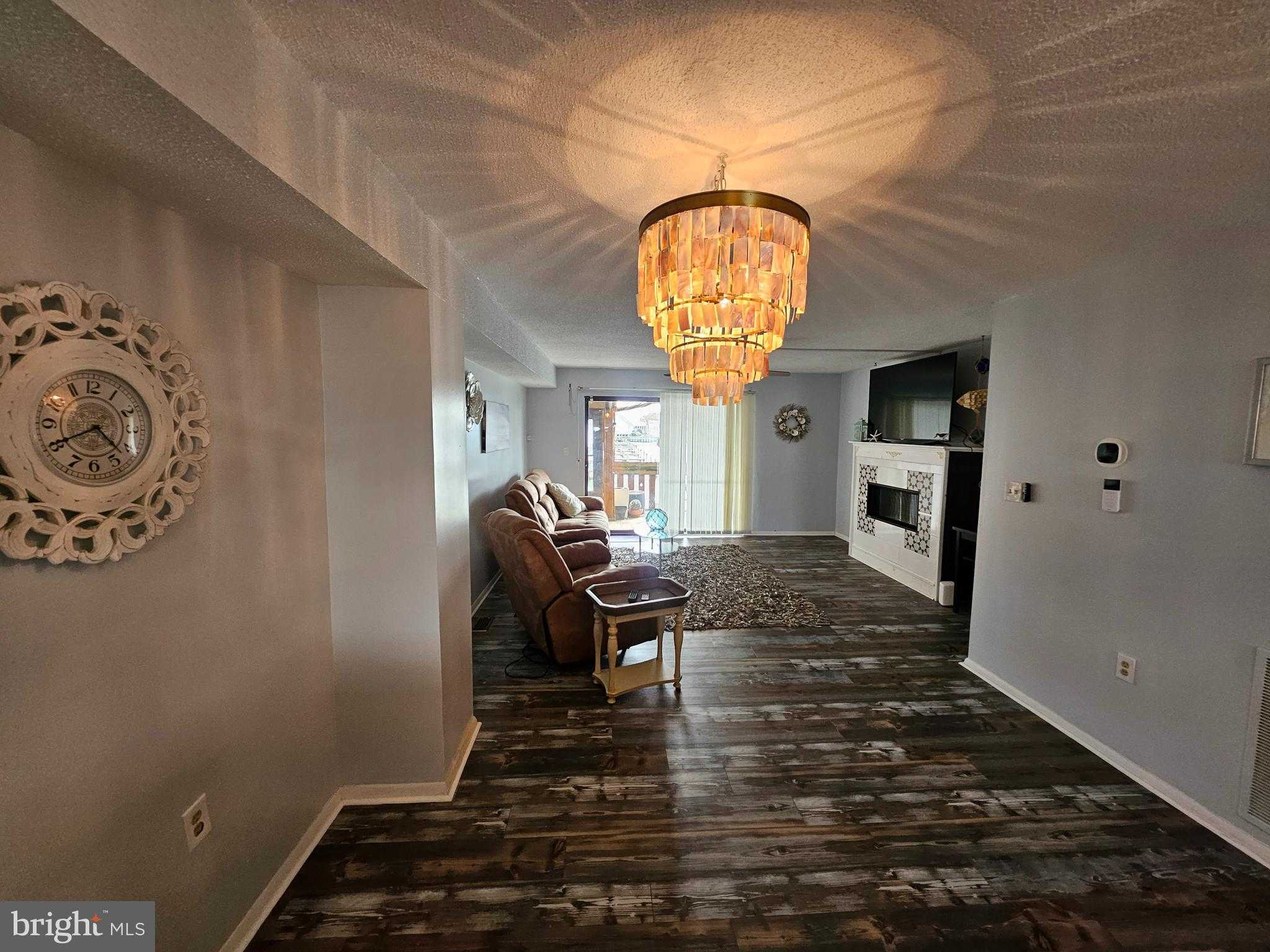 613 94th St # C photo 4