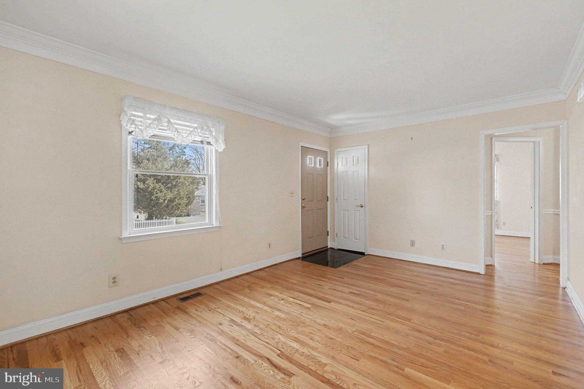 7908 Oakleigh Rd photo 4