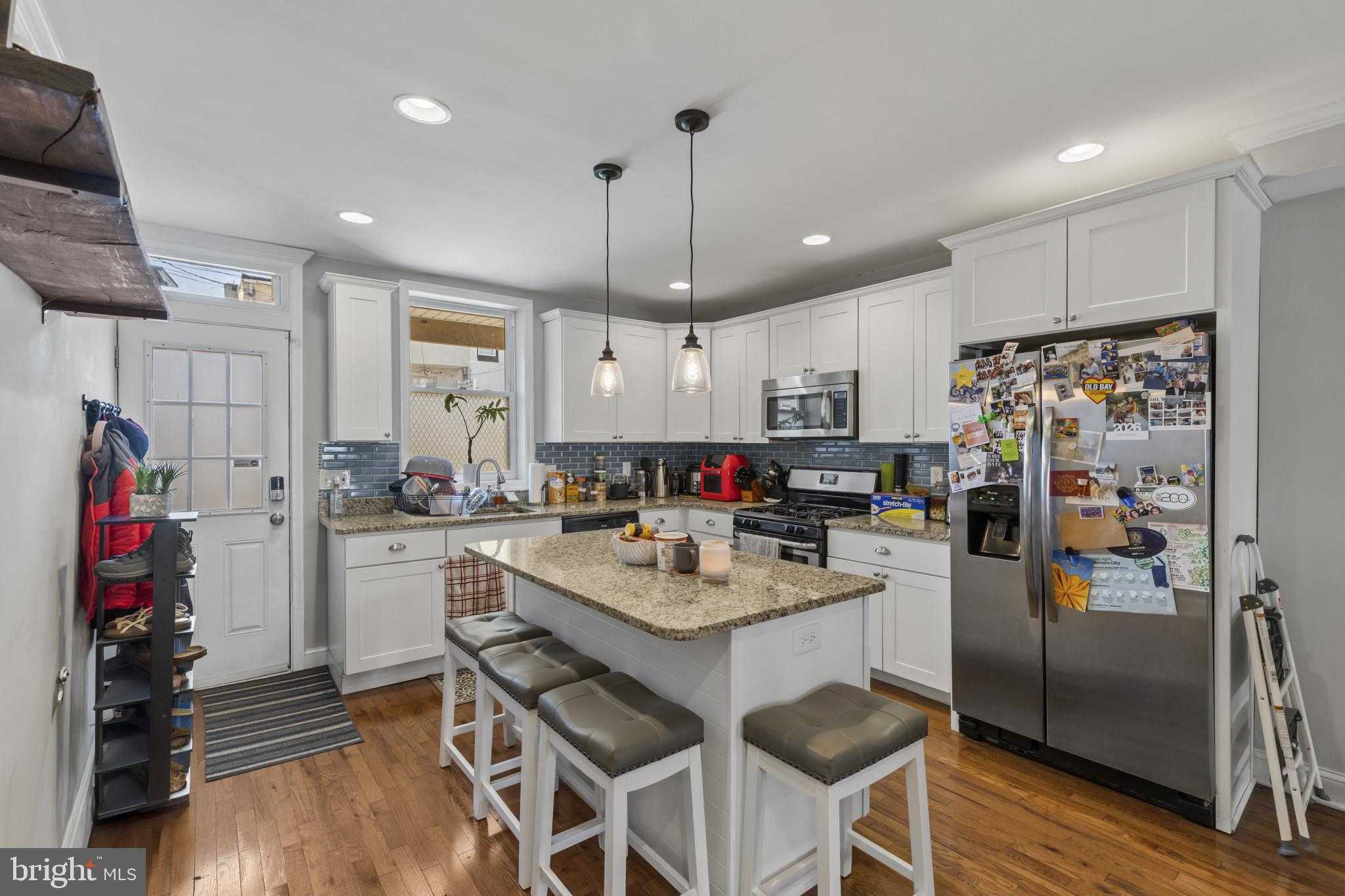 106 N Montford Ave photo 7