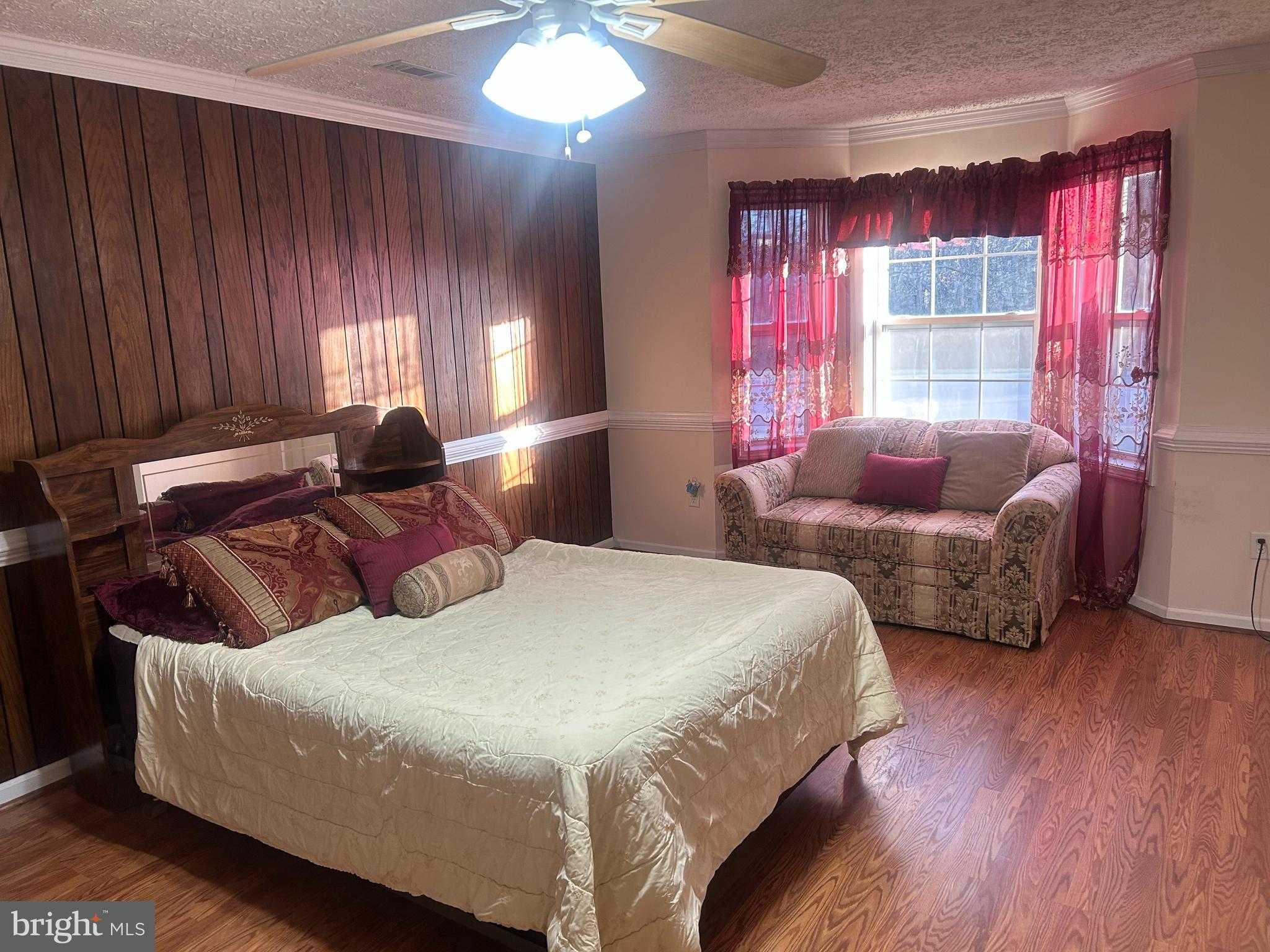 300 E Fairfax St photo 10