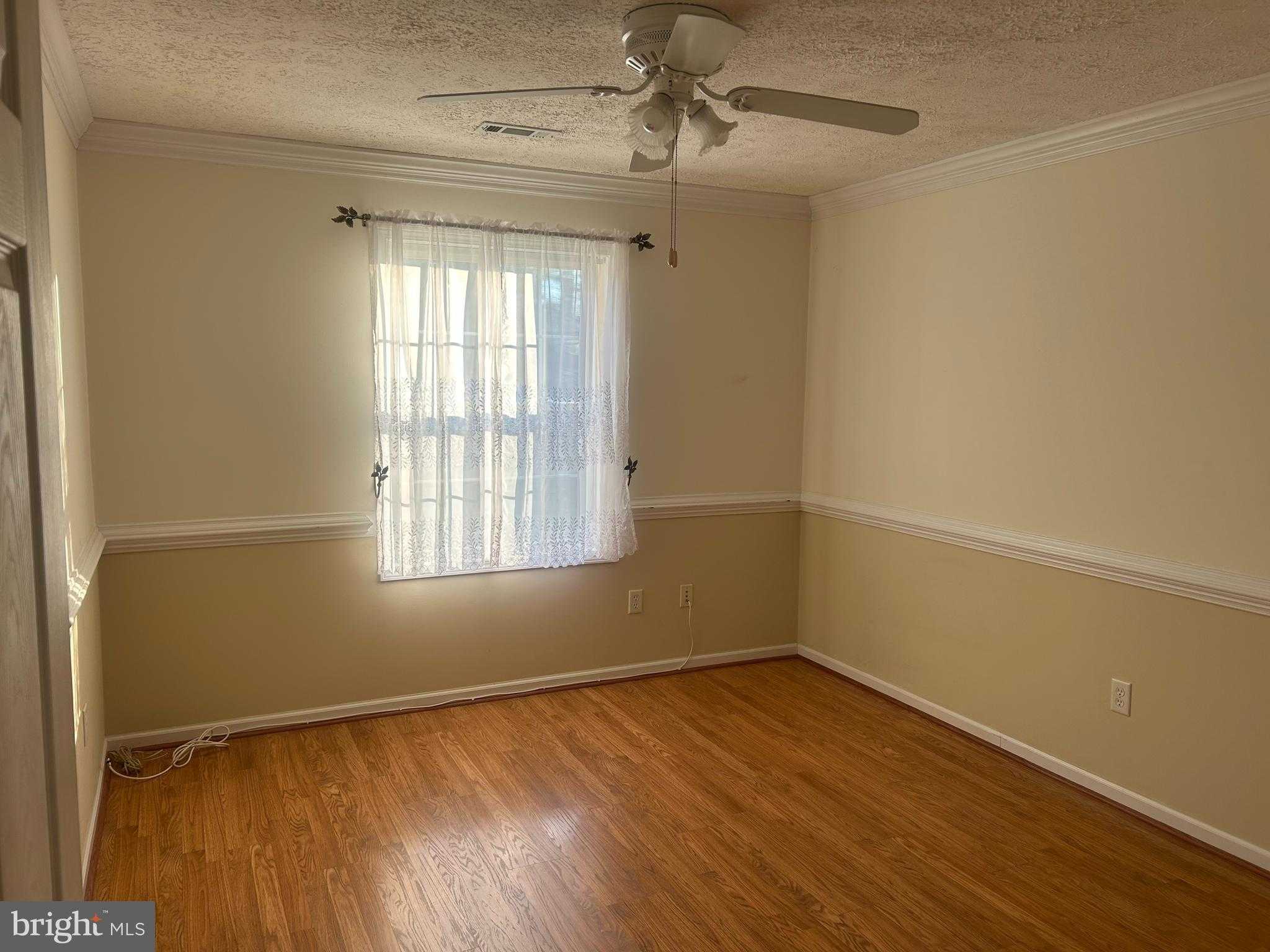 300 E Fairfax St photo 13