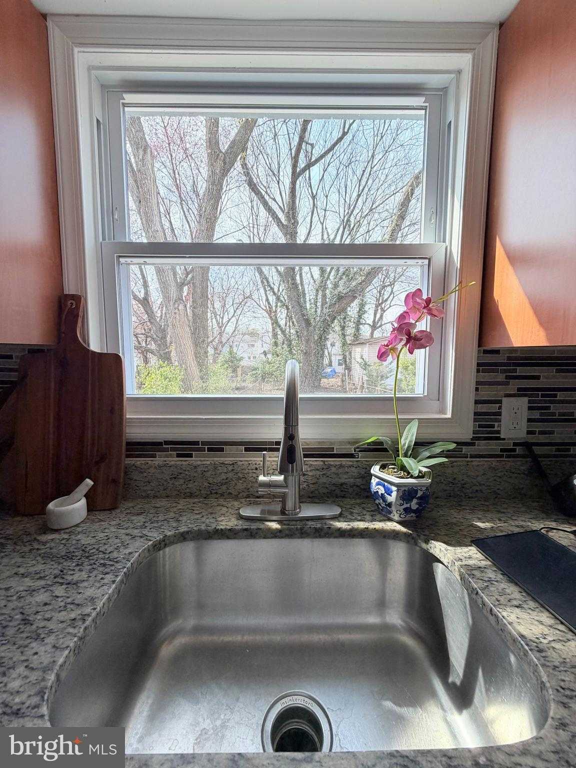 2308 Vermont Ave photo 16