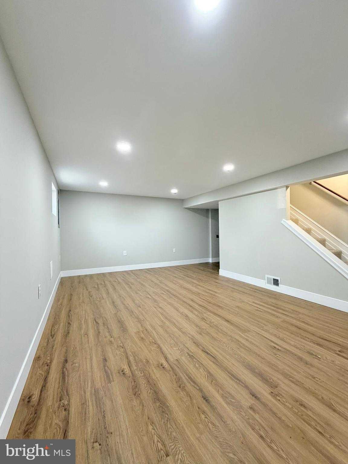 2308 Vermont Ave photo 28