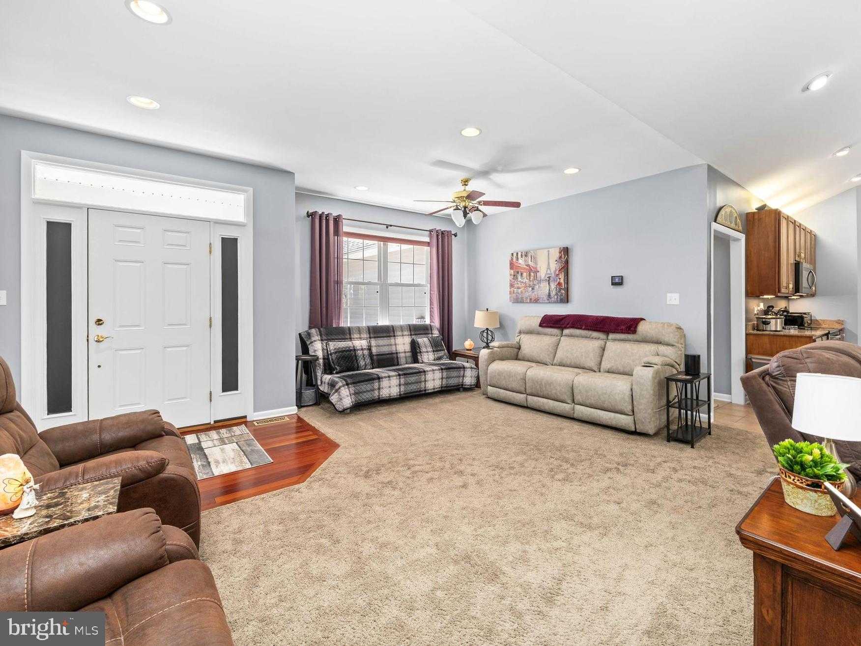 7814 Broadleaf Dr photo 6