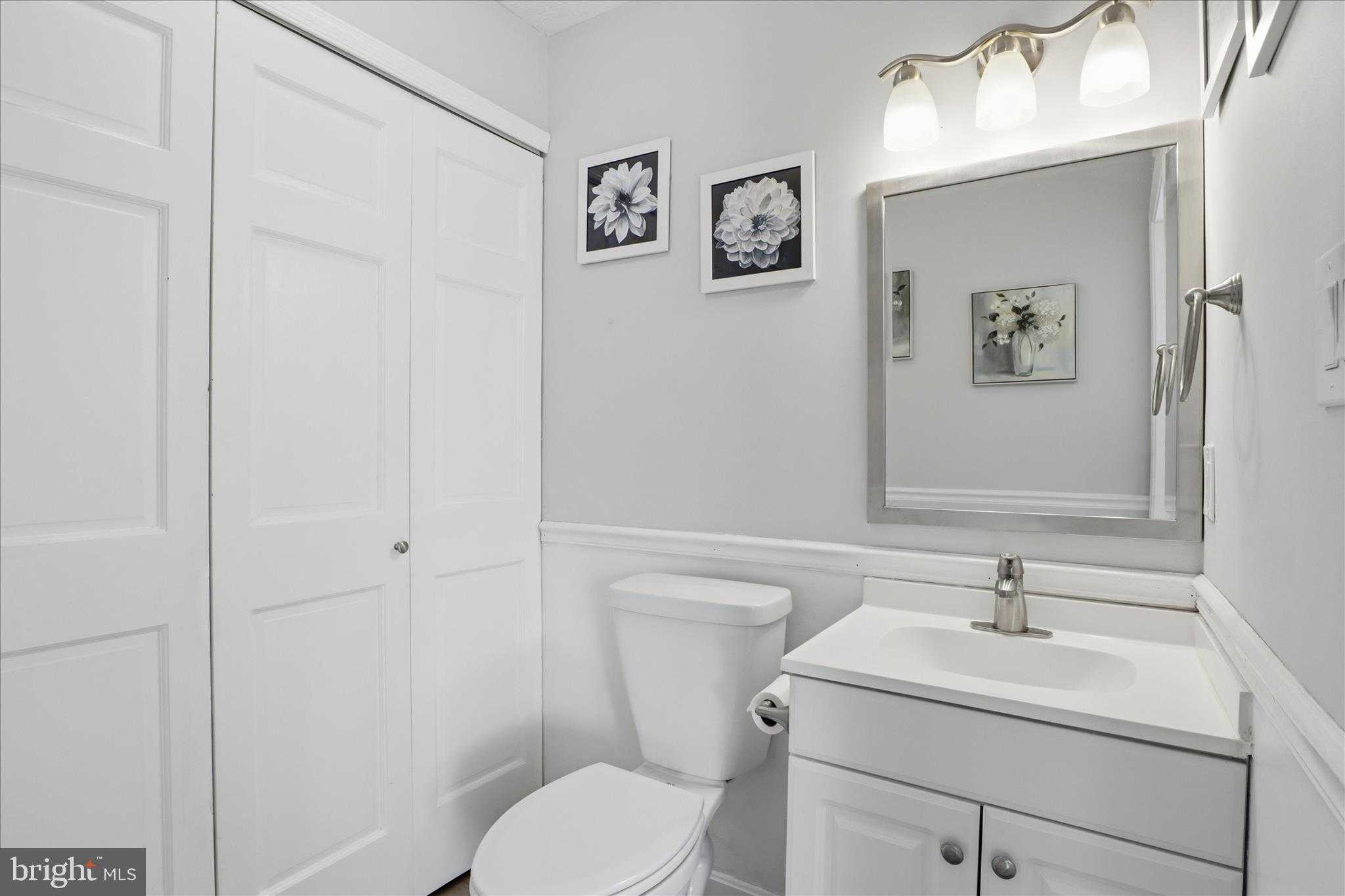 10410 Labrador Loop photo 22