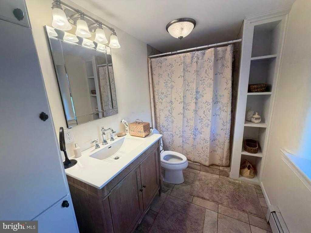 969 N Grange Ave photo 34