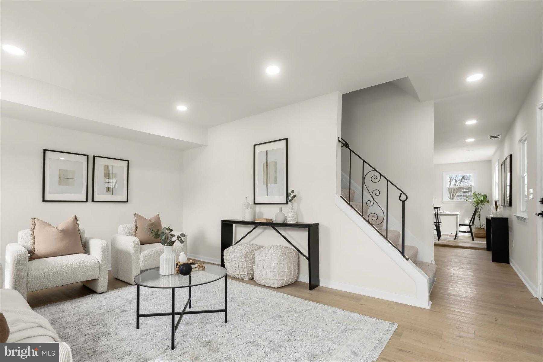 70 Willow CT photo 7