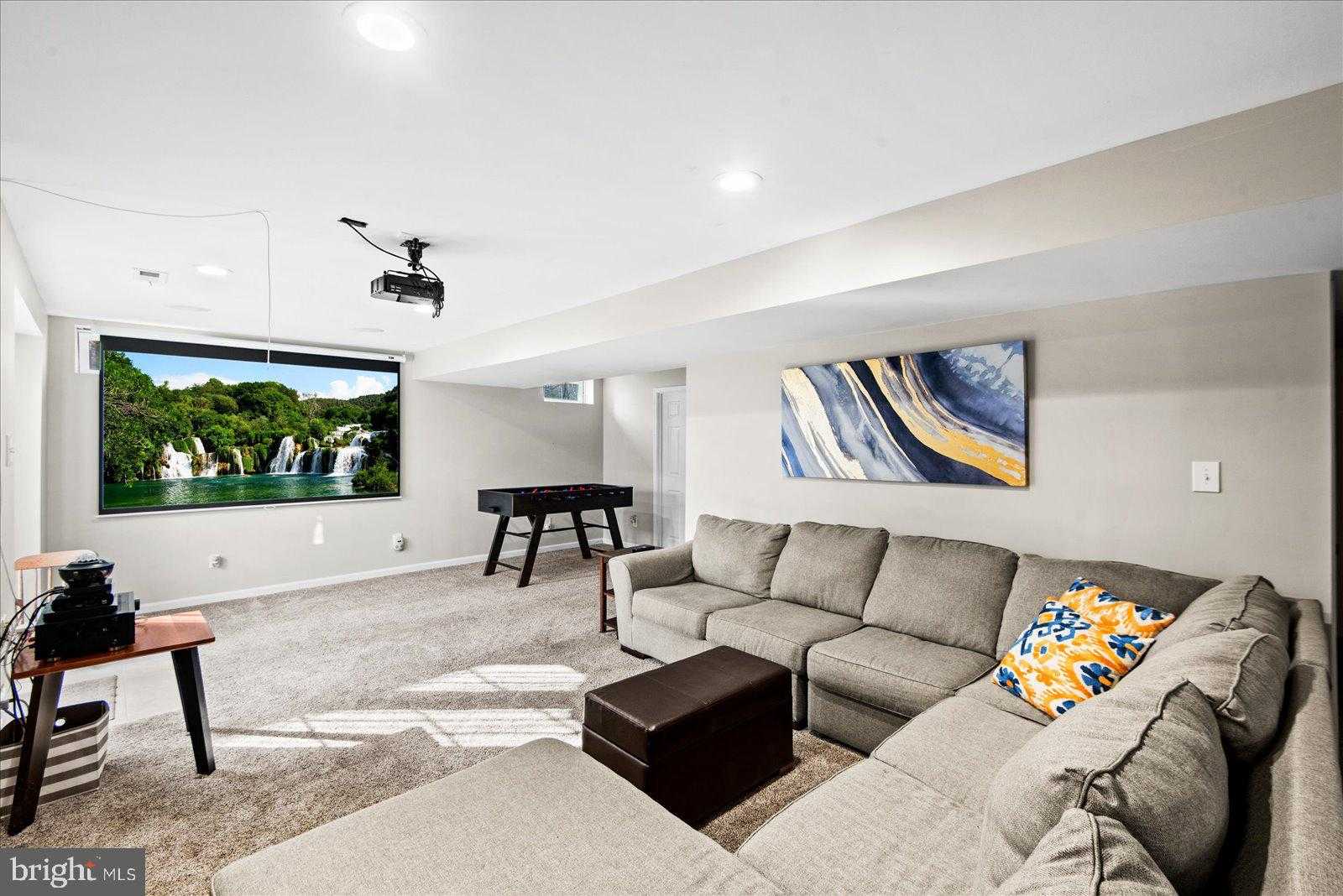 73 Kinross Dr photo 40