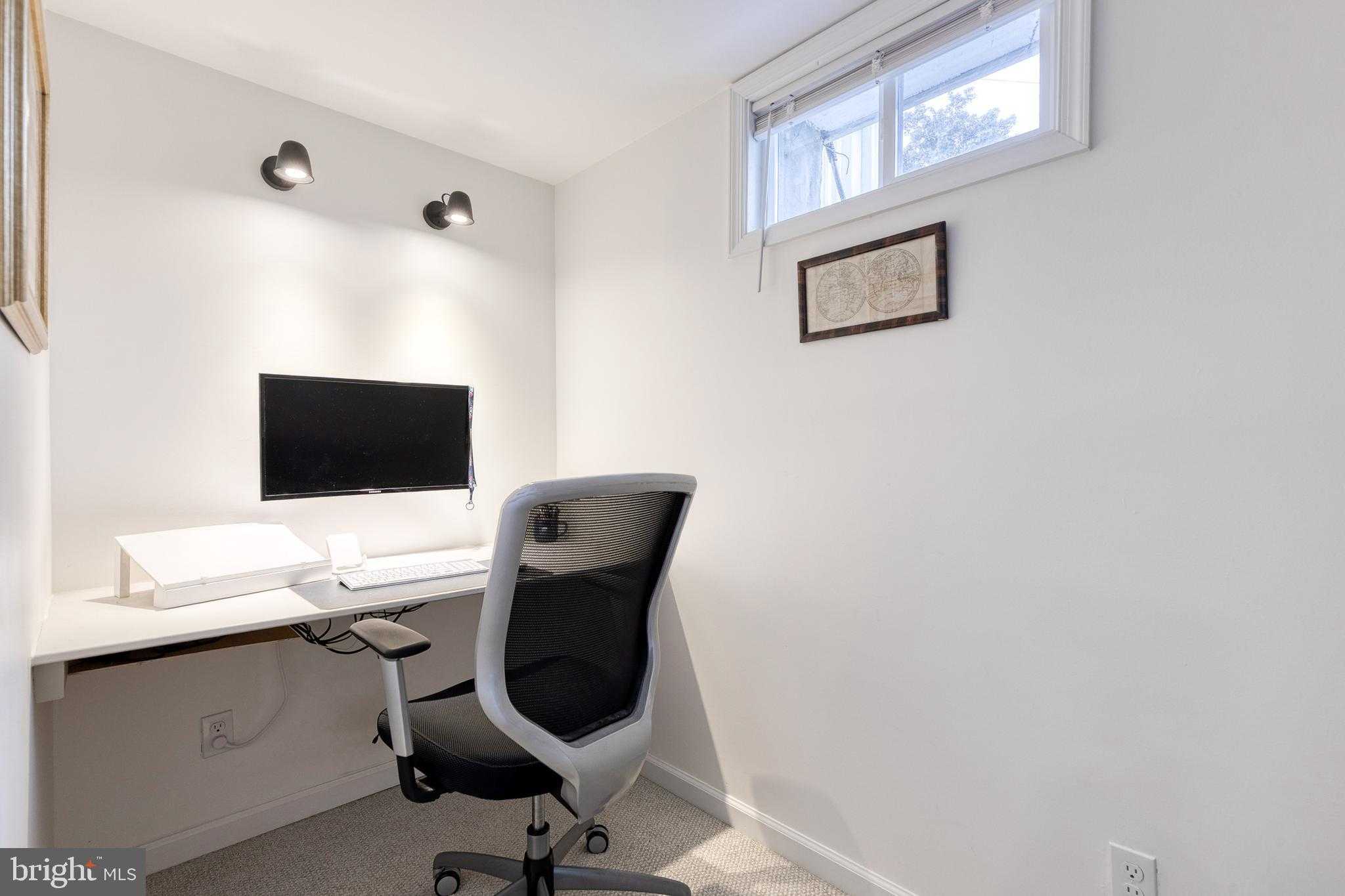 8206 Burnley Rd photo 28