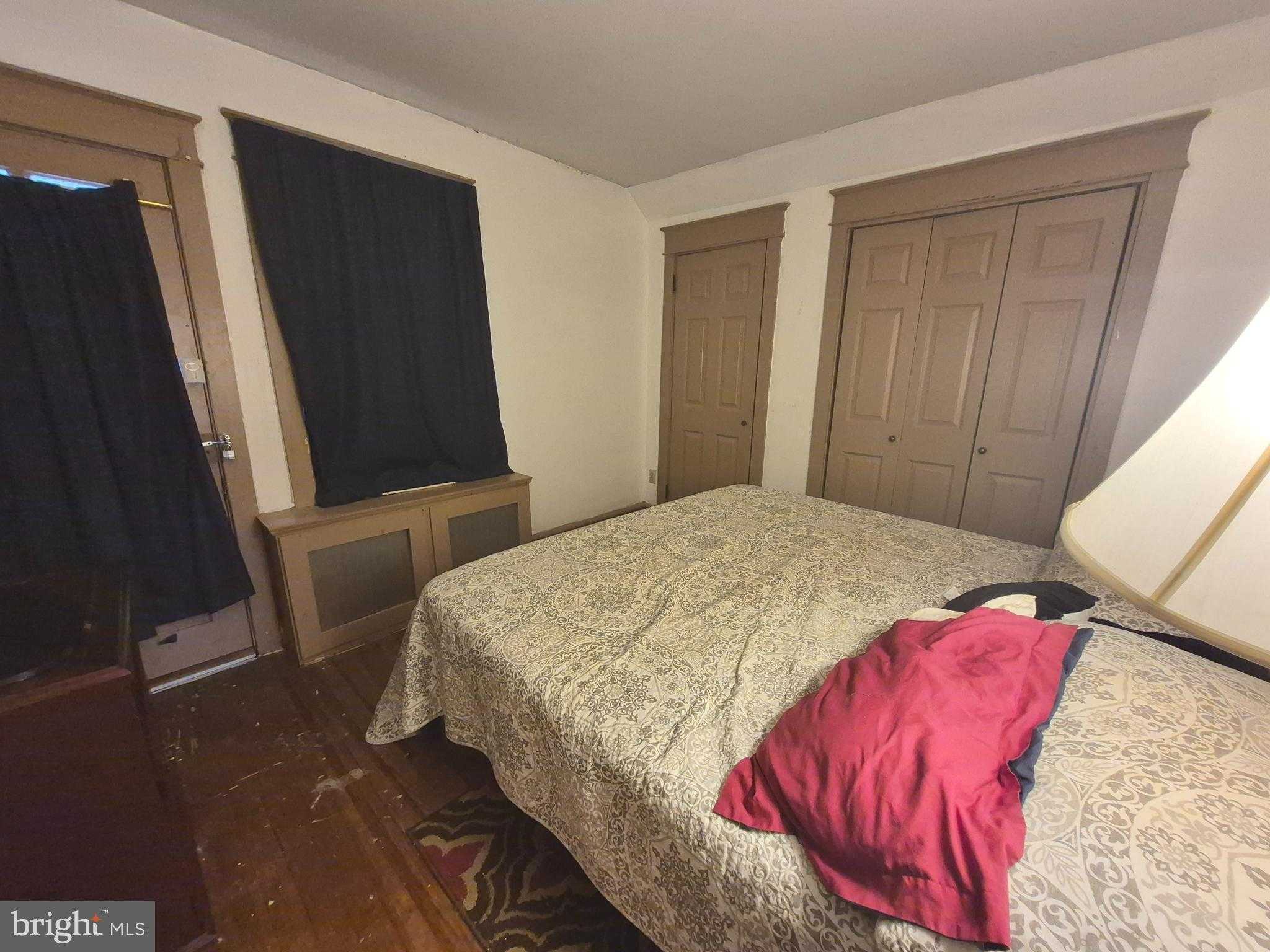 2446 Grandview Ave photo 17