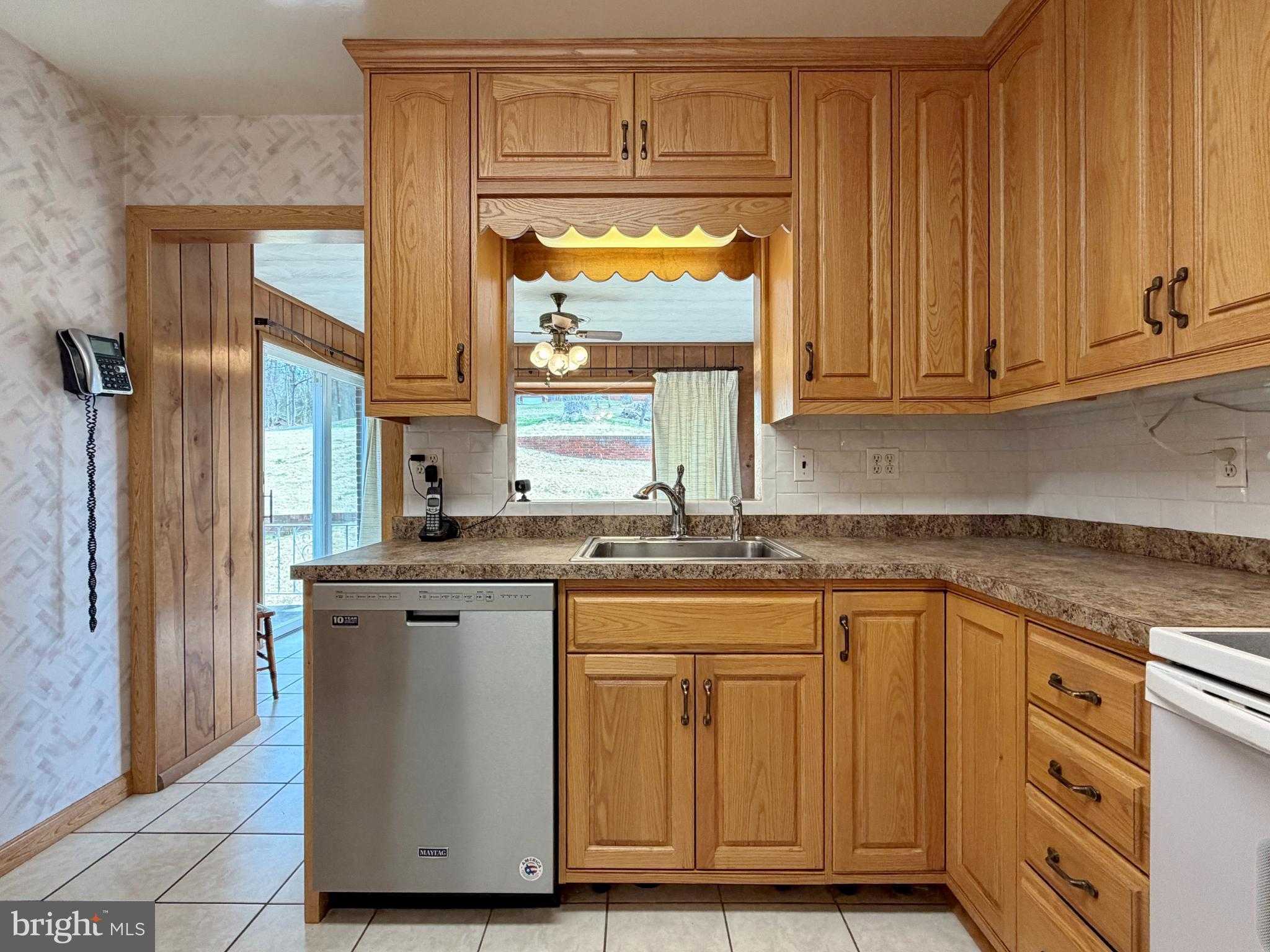 10714 Livingston Rd photo 9