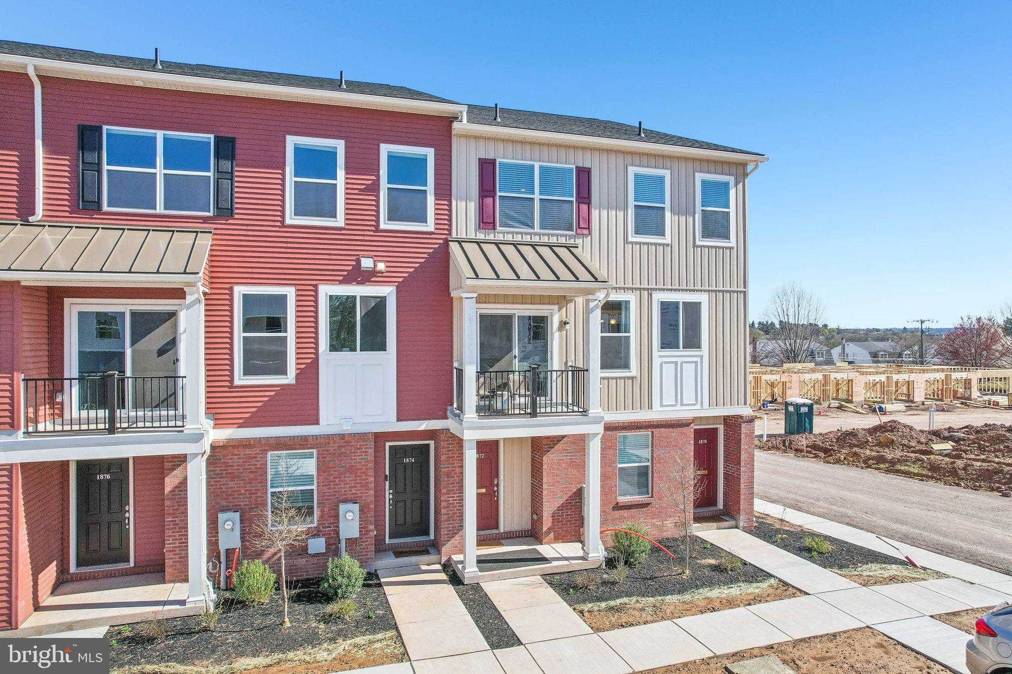 228 Chapel Ct photo 35